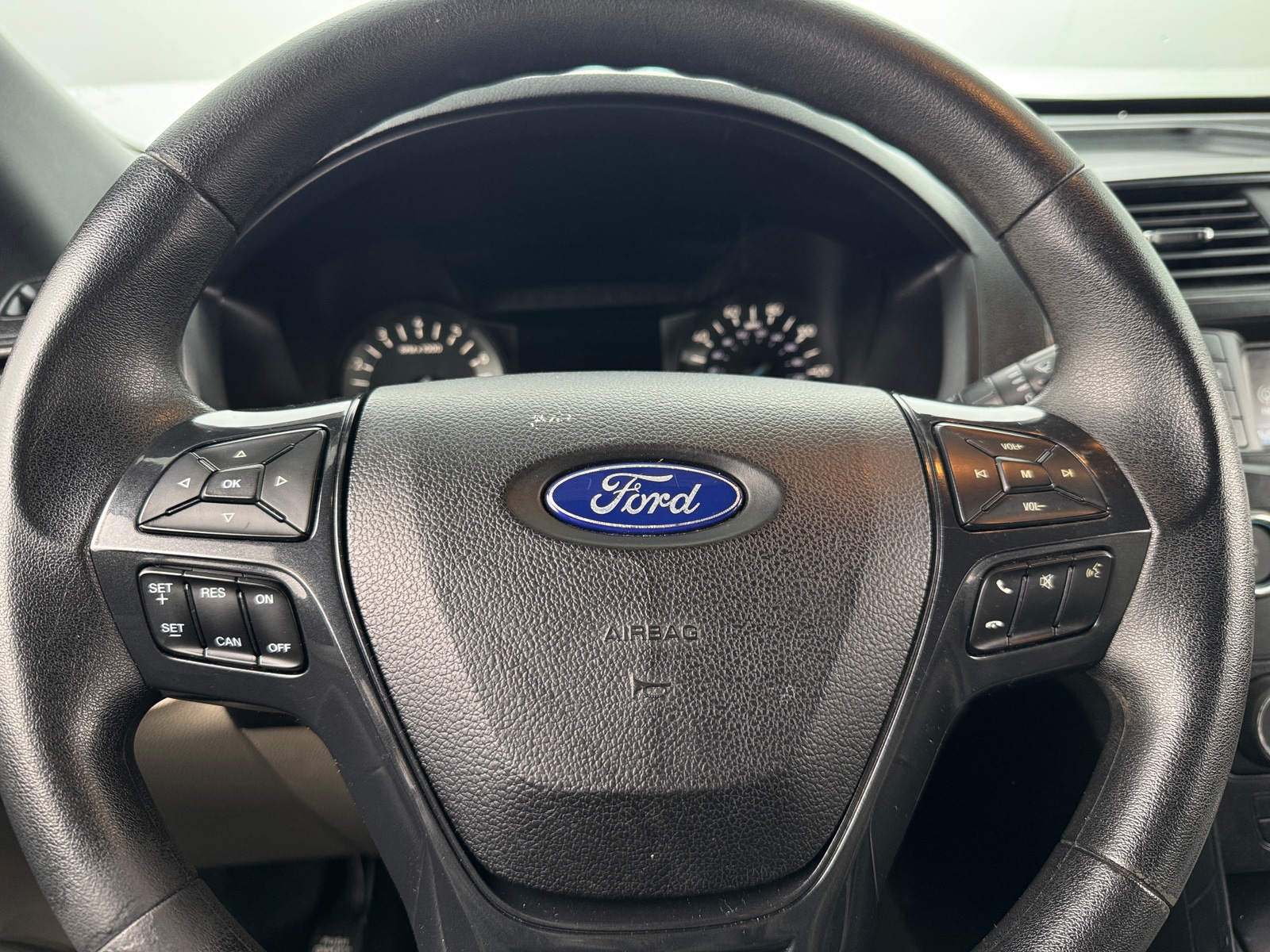 Thumbnail: 2018 Ford Explorer - 5