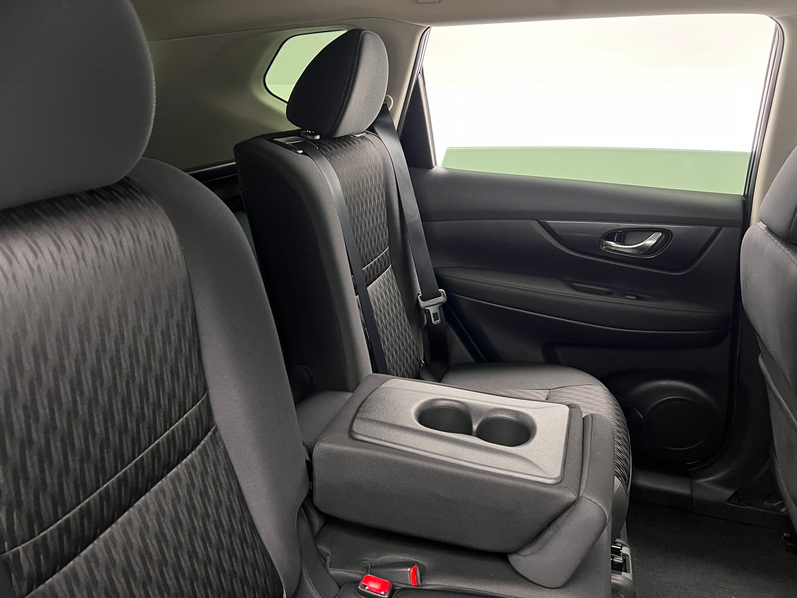 Thumbnail: 2019 Nissan Rogue - 6