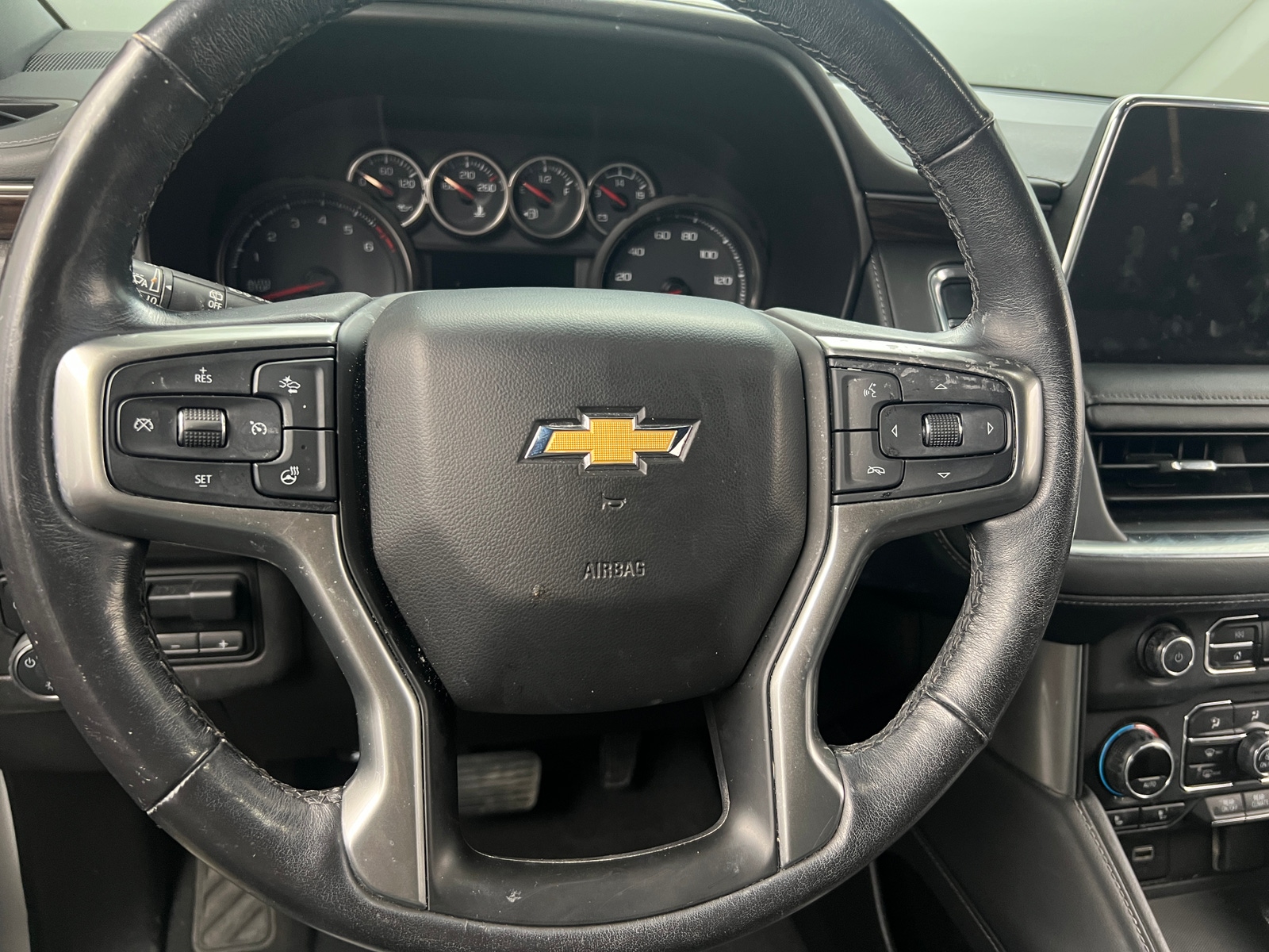 Thumbnail: 2021 Chevrolet Tahoe - 4