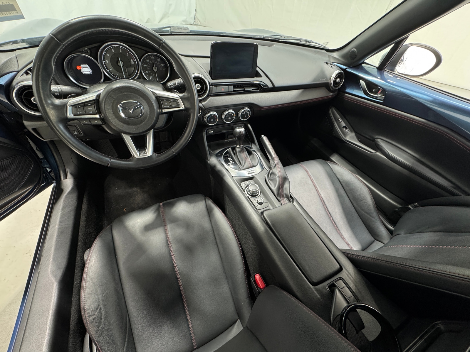 Thumbnail: 2018 Mazda MX-5 Miata - 2