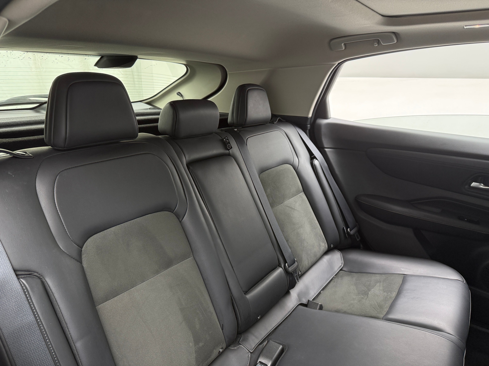 Thumbnail: 2024 Nissan Ariya - 5