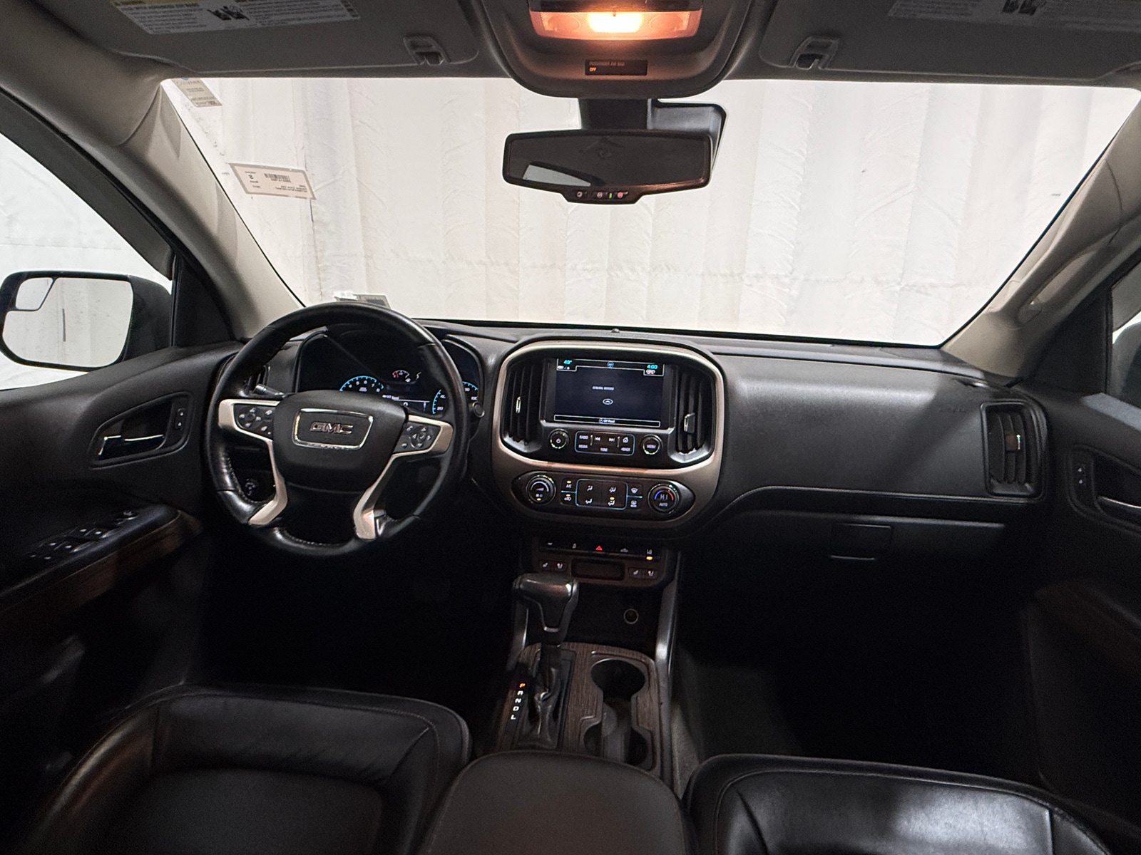 Thumbnail: 2017 GMC Canyon - 2