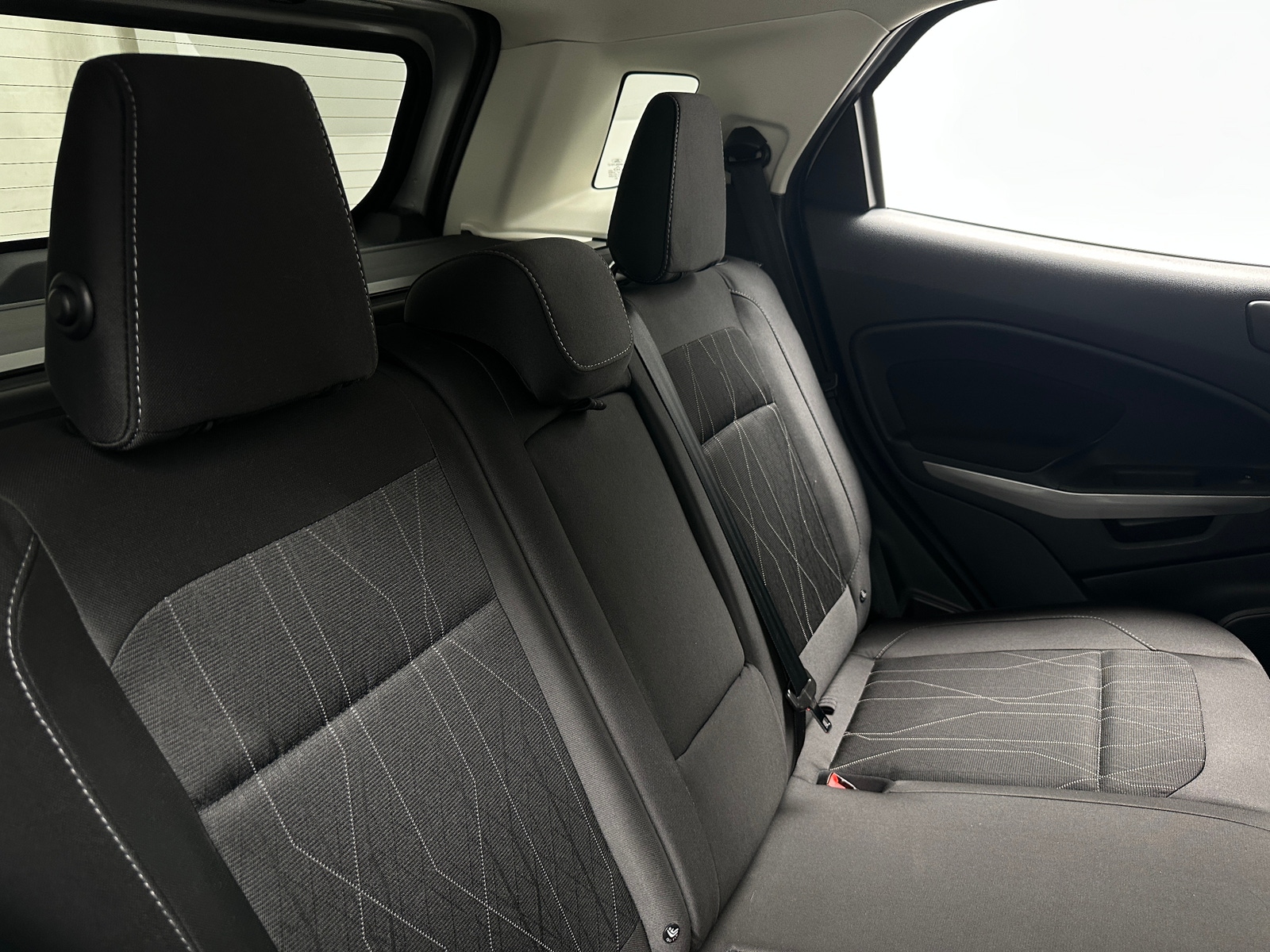 Thumbnail: 2018 Ford EcoSport - 6