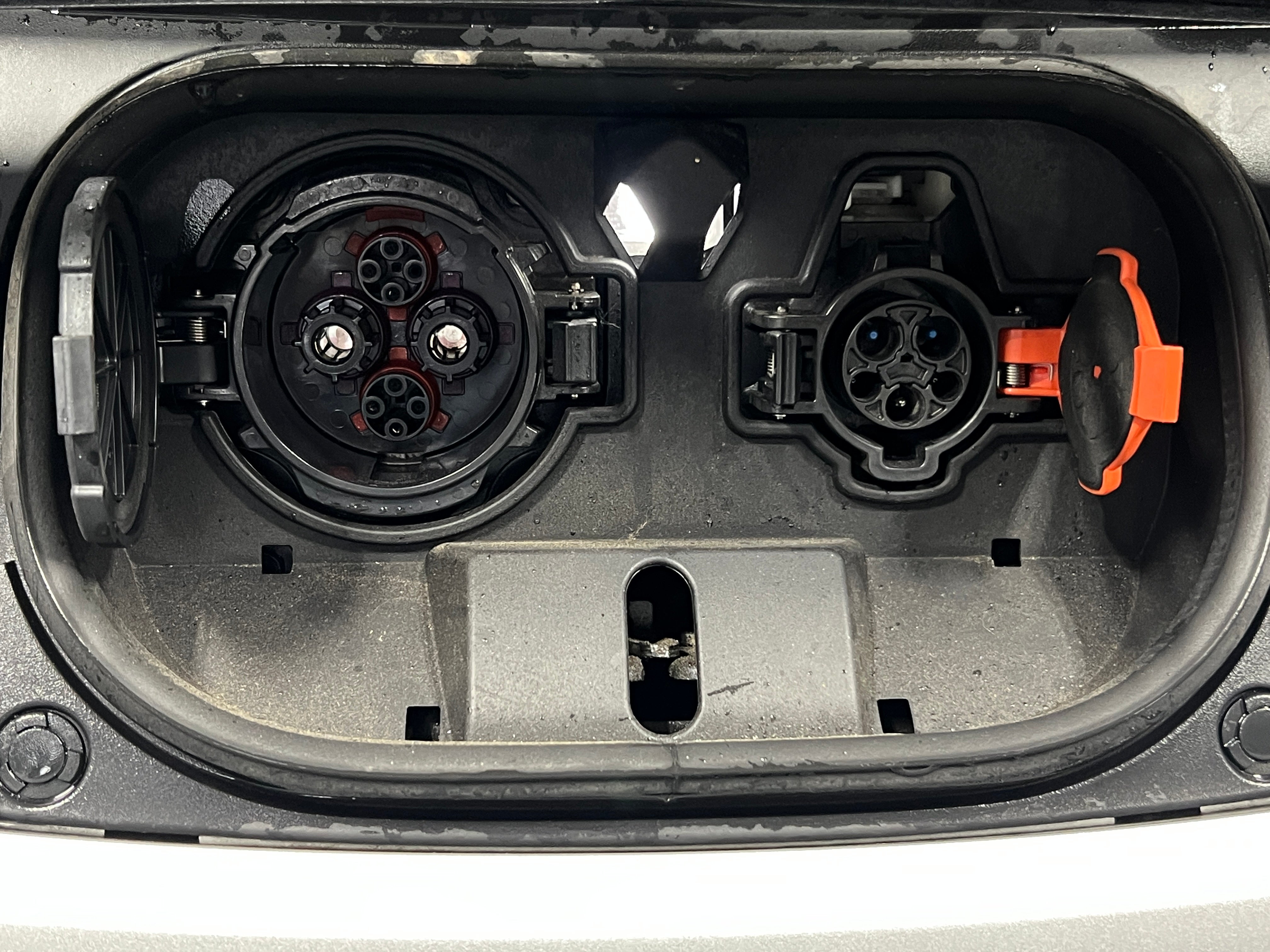 Used 2024 Nissan LEAF S with VIN 1N4AZ1BVXRC551109 for sale in Oak Creek, WI