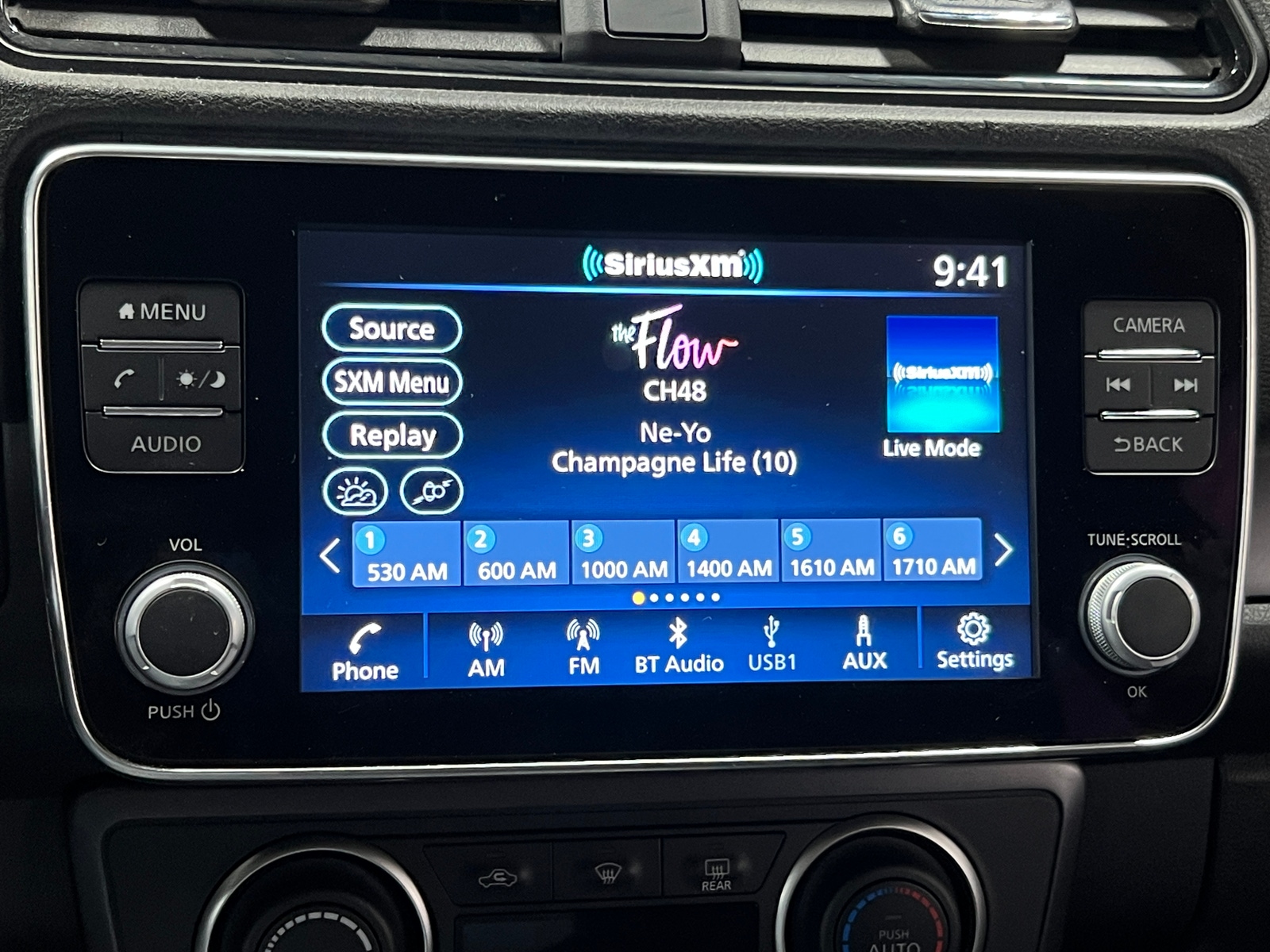 Thumbnail: 2024 Nissan Leaf - 4