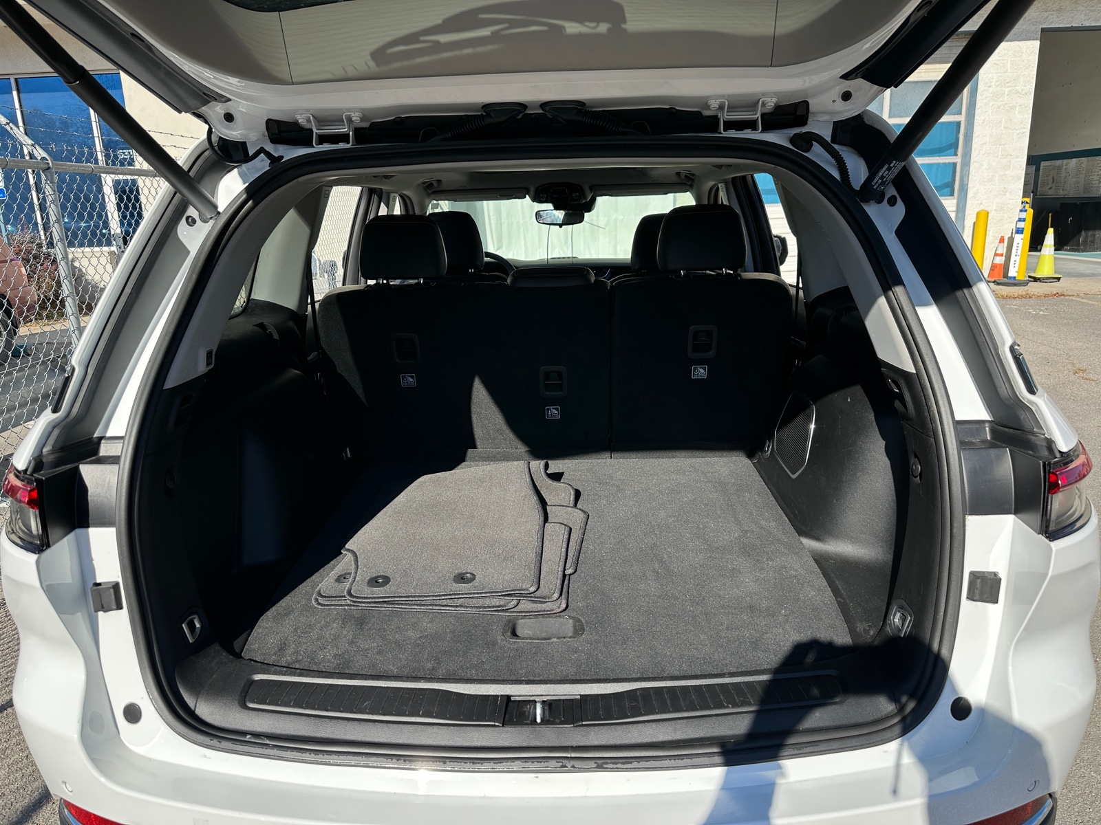 Thumbnail: 2022 Jeep Grand Cherokee - 6