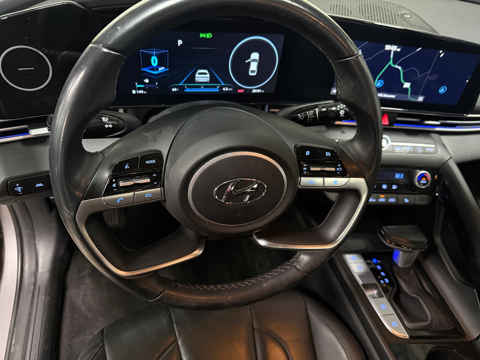 Thumbnail: 2023 Hyundai Elantra - 4