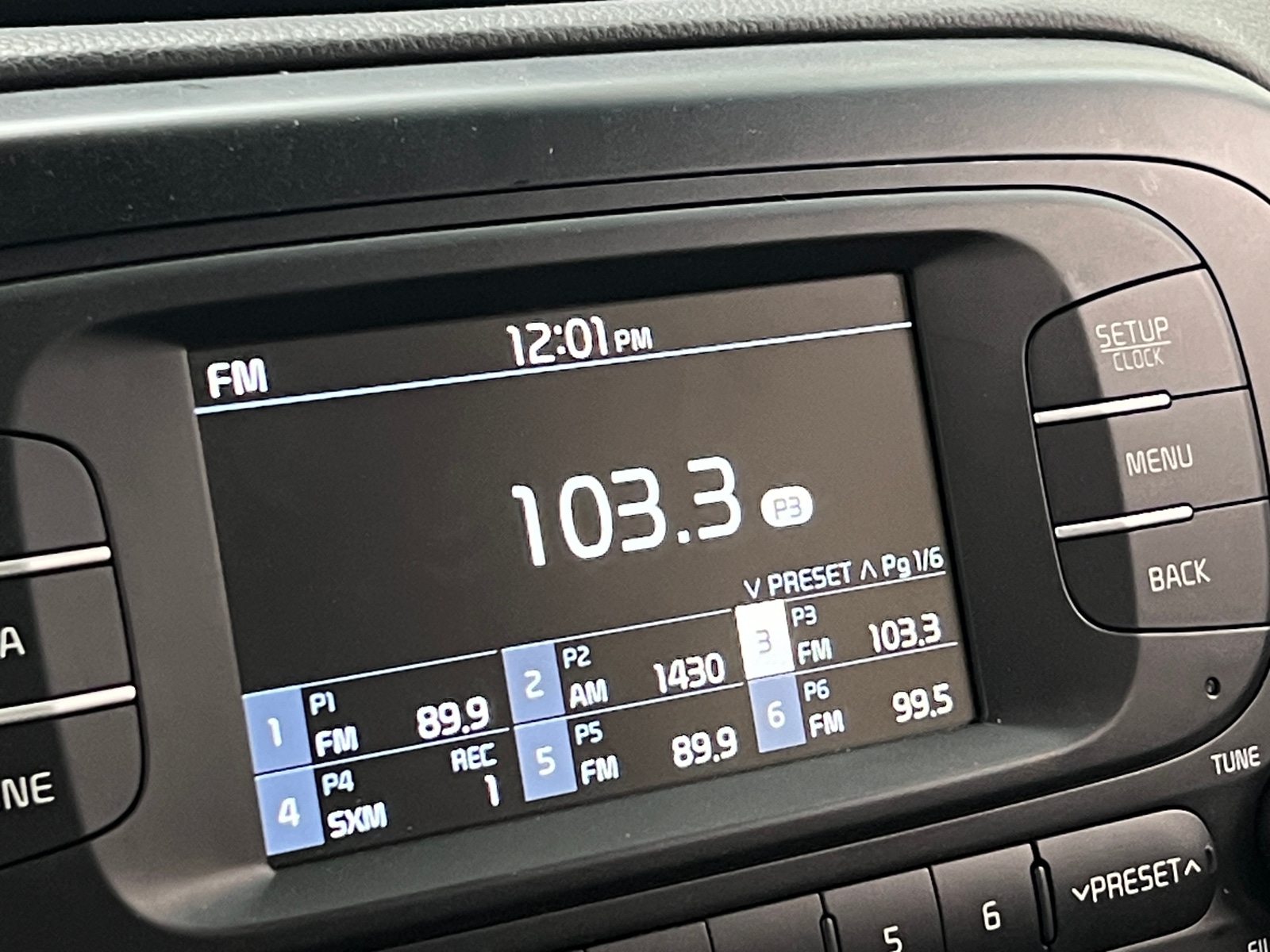 Thumbnail: 2017 Kia Soul - 4