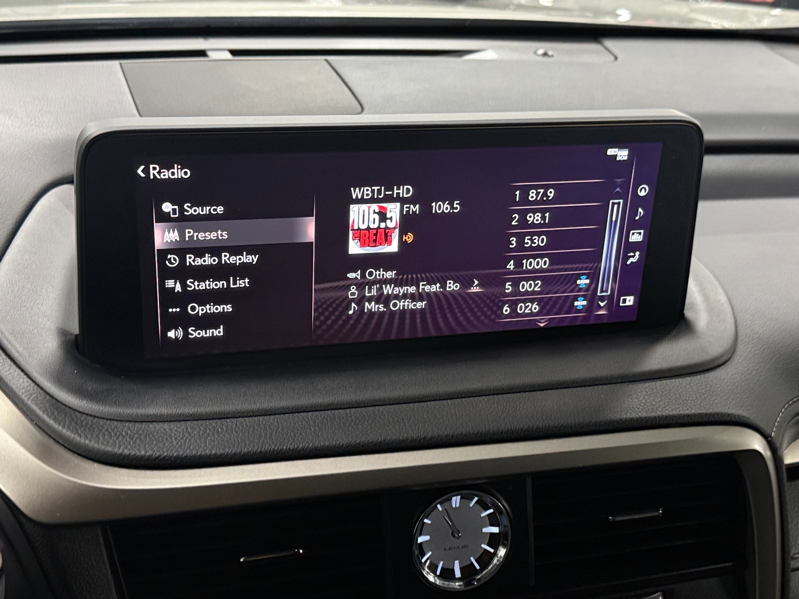 Thumbnail: 2021 Lexus RX - 3