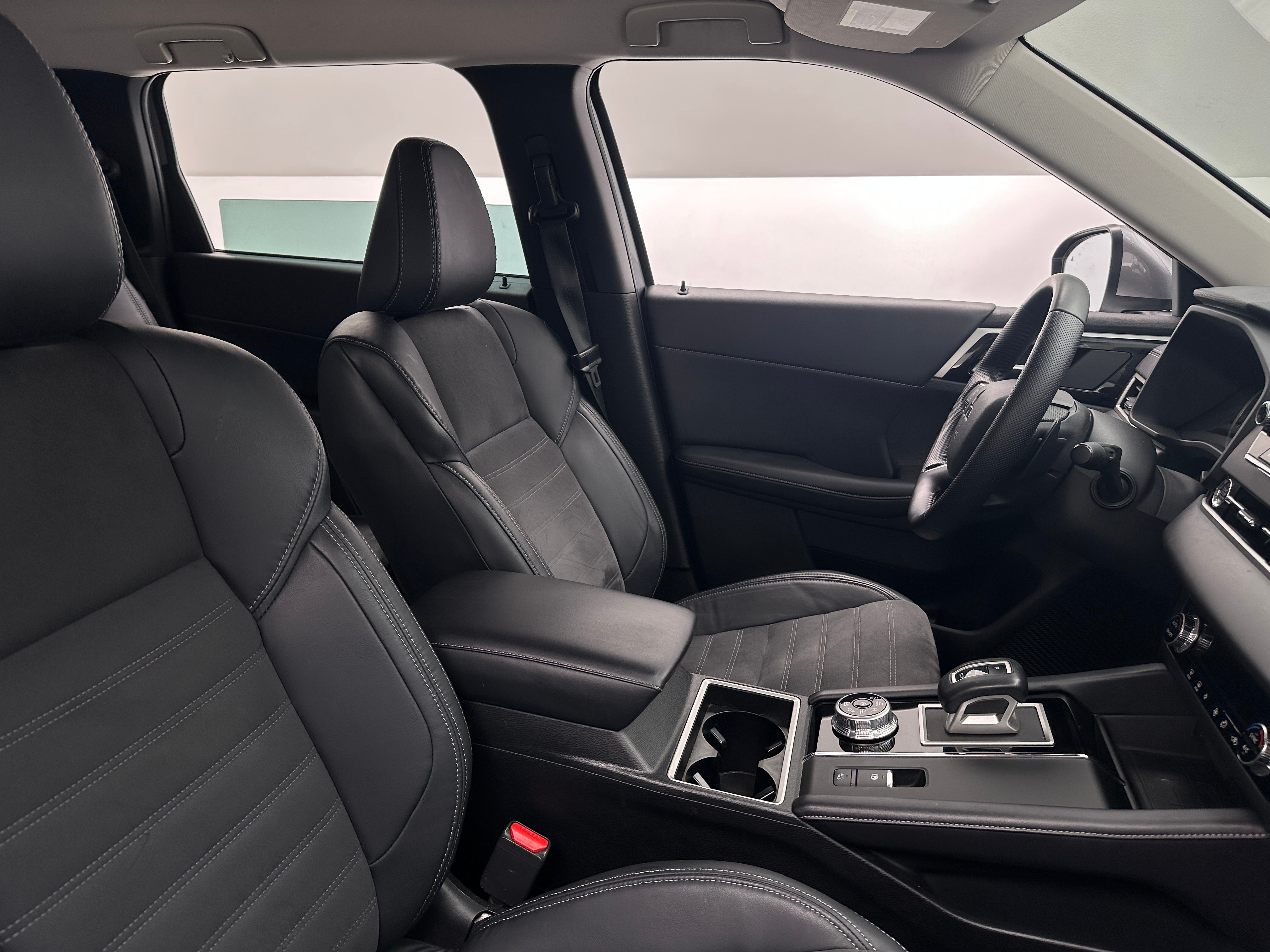 2023 Mitsubishi Outlander