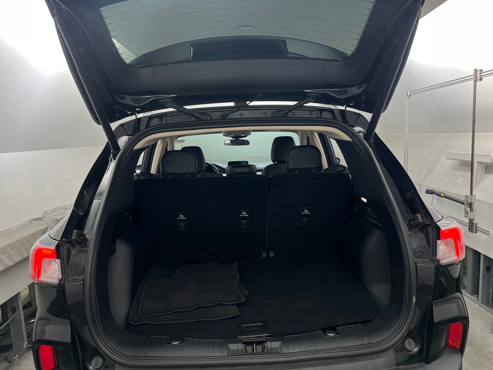 Thumbnail: 2020 Ford Escape - 6