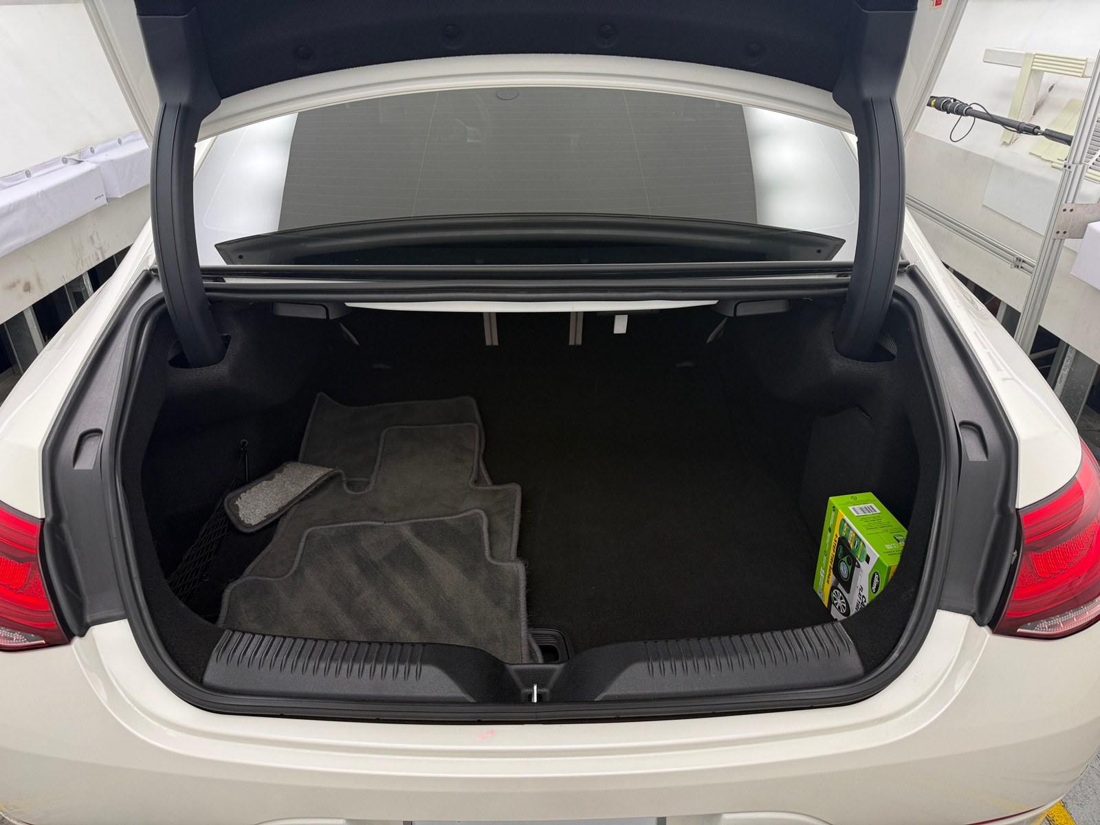 Thumbnail: 2019 Mercedes-Benz CLS - 6