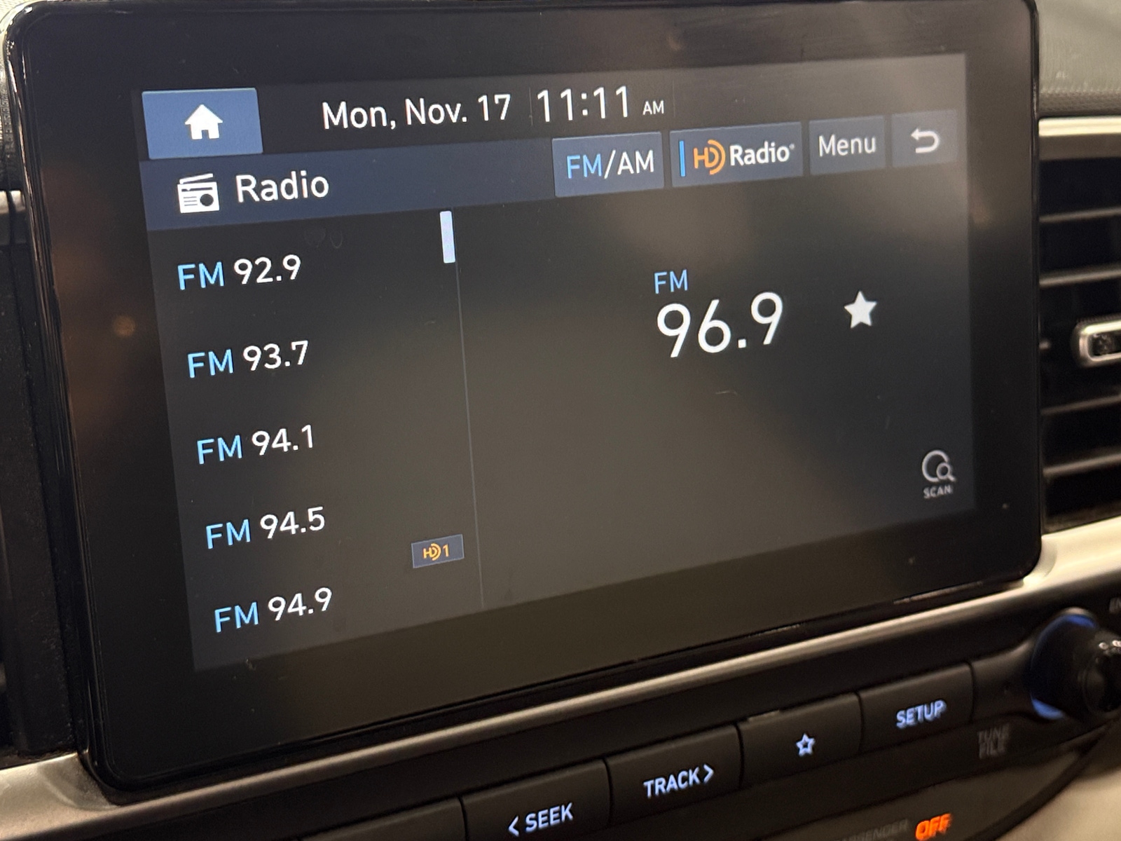 Thumbnail: 2020 Hyundai Venue - 4