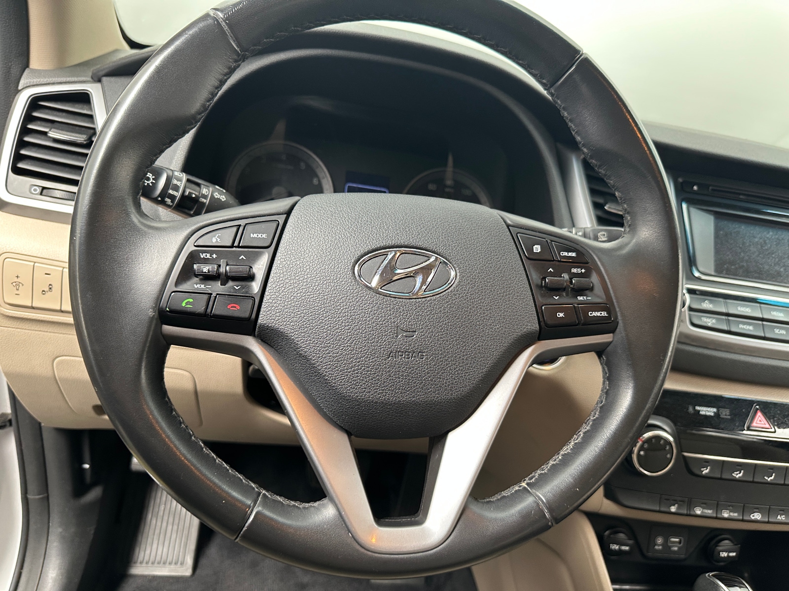 Thumbnail: 2017 Hyundai Tucson - 5