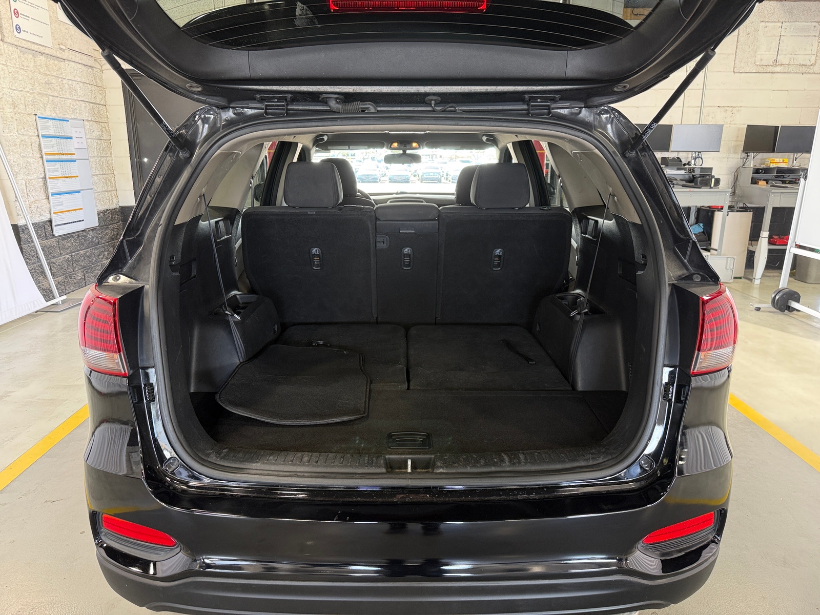 Thumbnail: 2020 Kia Sorento - 7