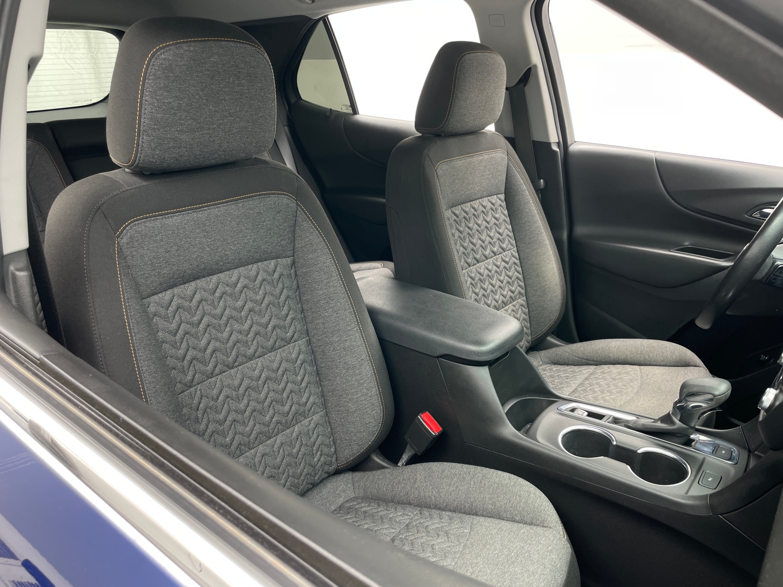 Thumbnail: 2022 Chevrolet Equinox - 2