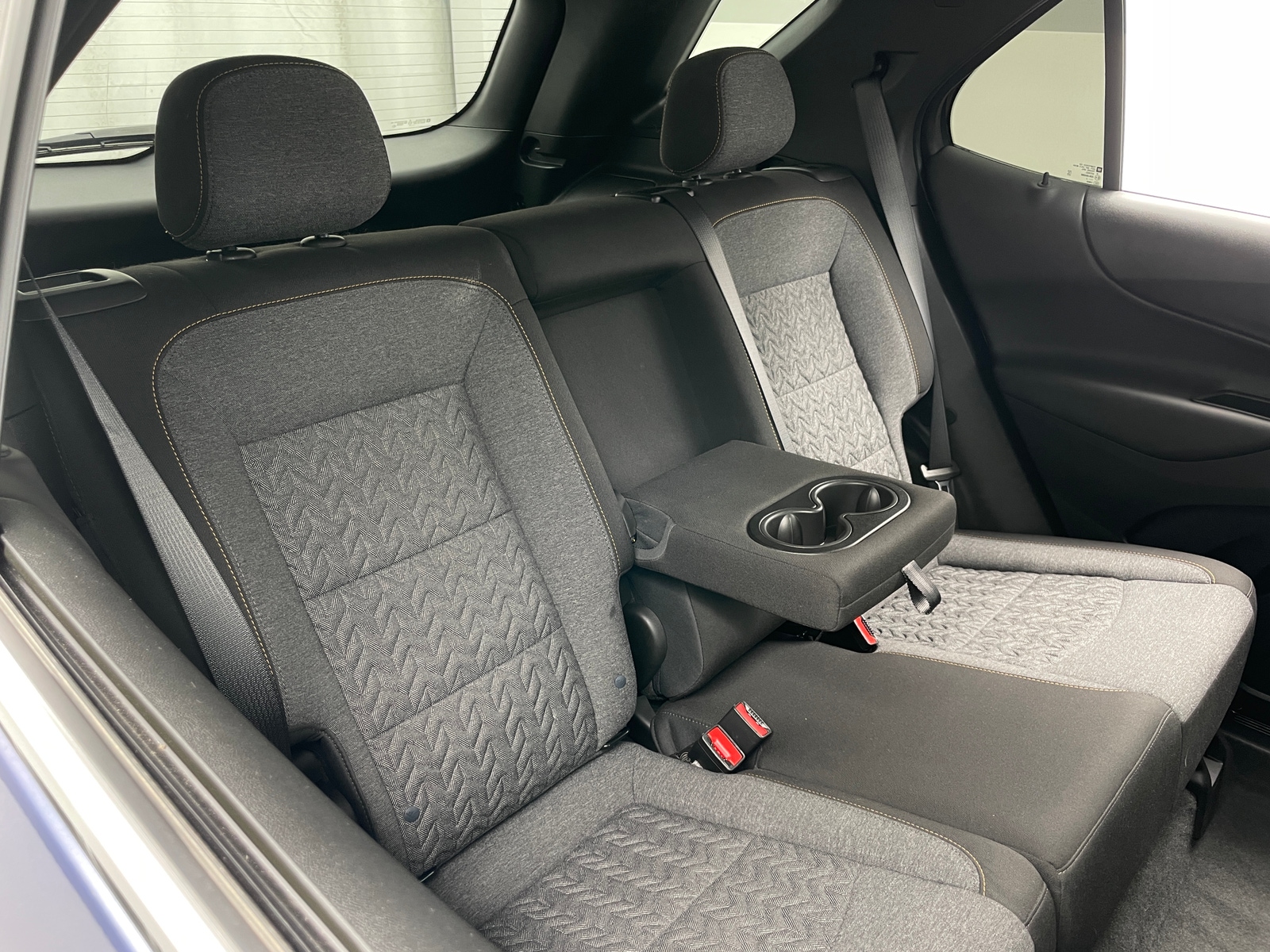 Thumbnail: 2022 Chevrolet Equinox - 6