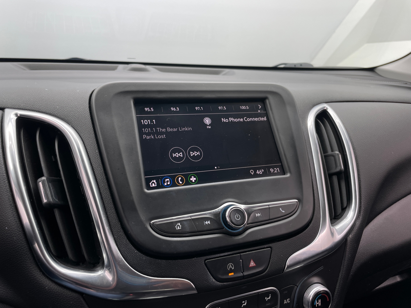 Thumbnail: 2022 Chevrolet Equinox - 4