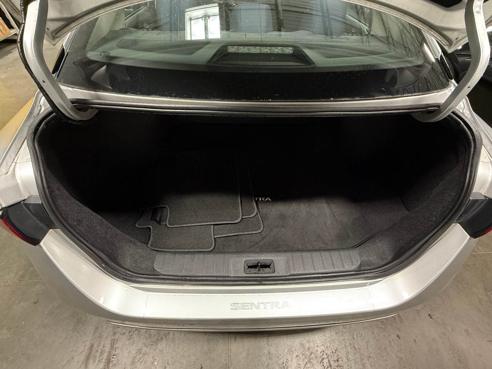 Thumbnail: 2023 Nissan Sentra - 7