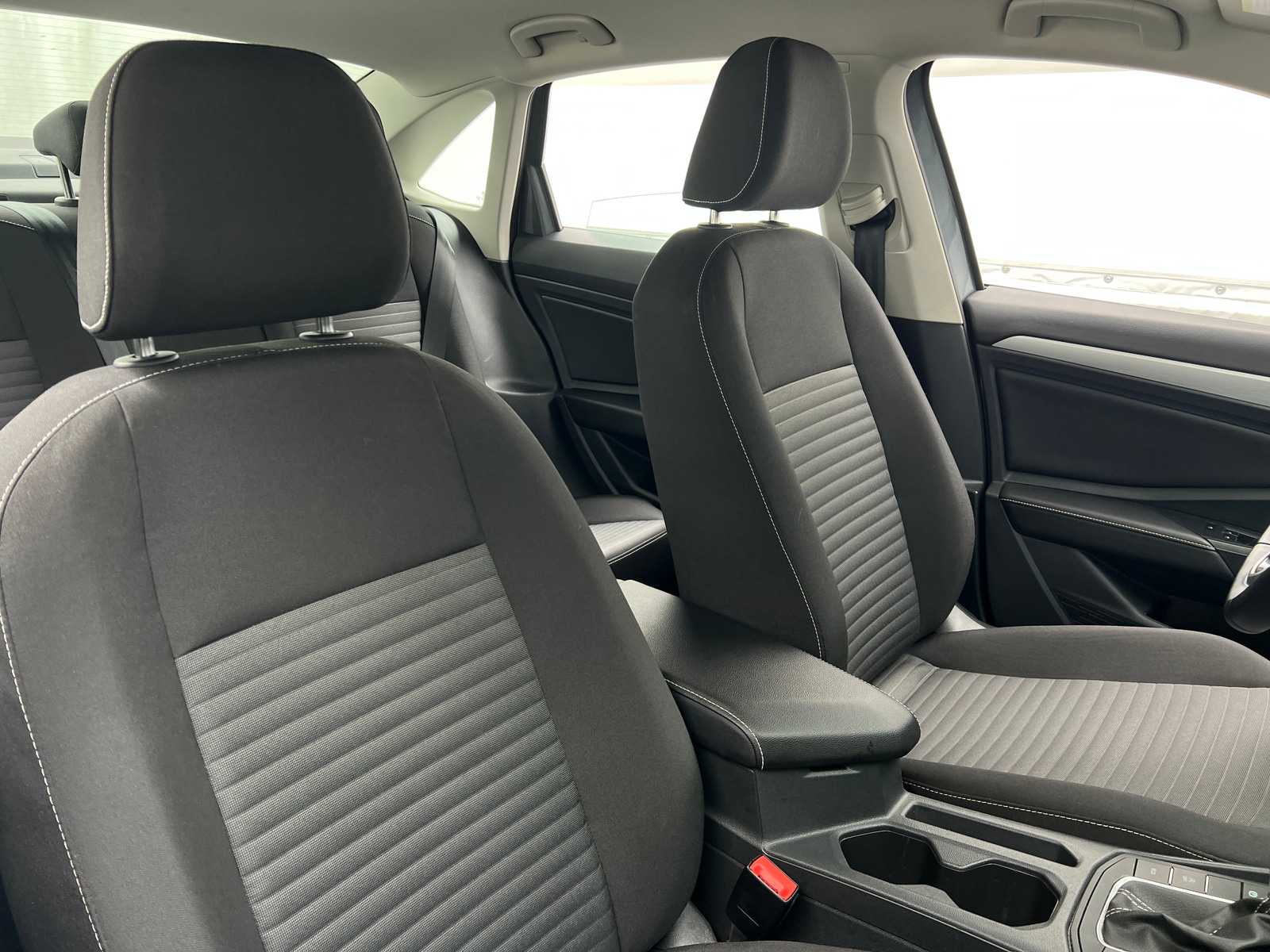 Thumbnail: 2025 Volkswagen Jetta - 2