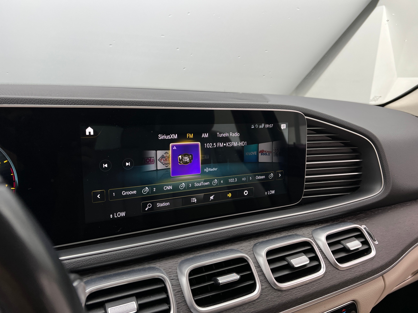 Thumbnail: 2021 Mercedes-Benz GLE - 3