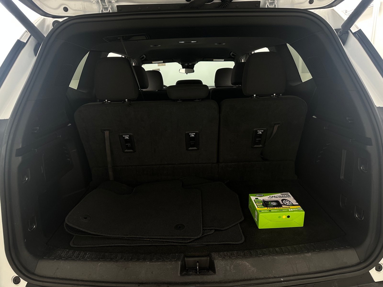 Thumbnail: 2025 GMC Acadia - 7