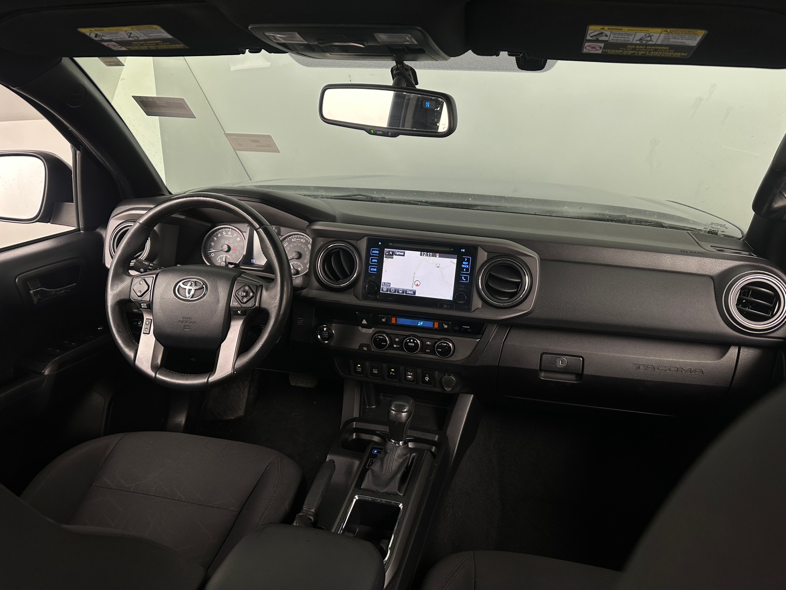 Thumbnail: 2017 Toyota Tacoma - 3