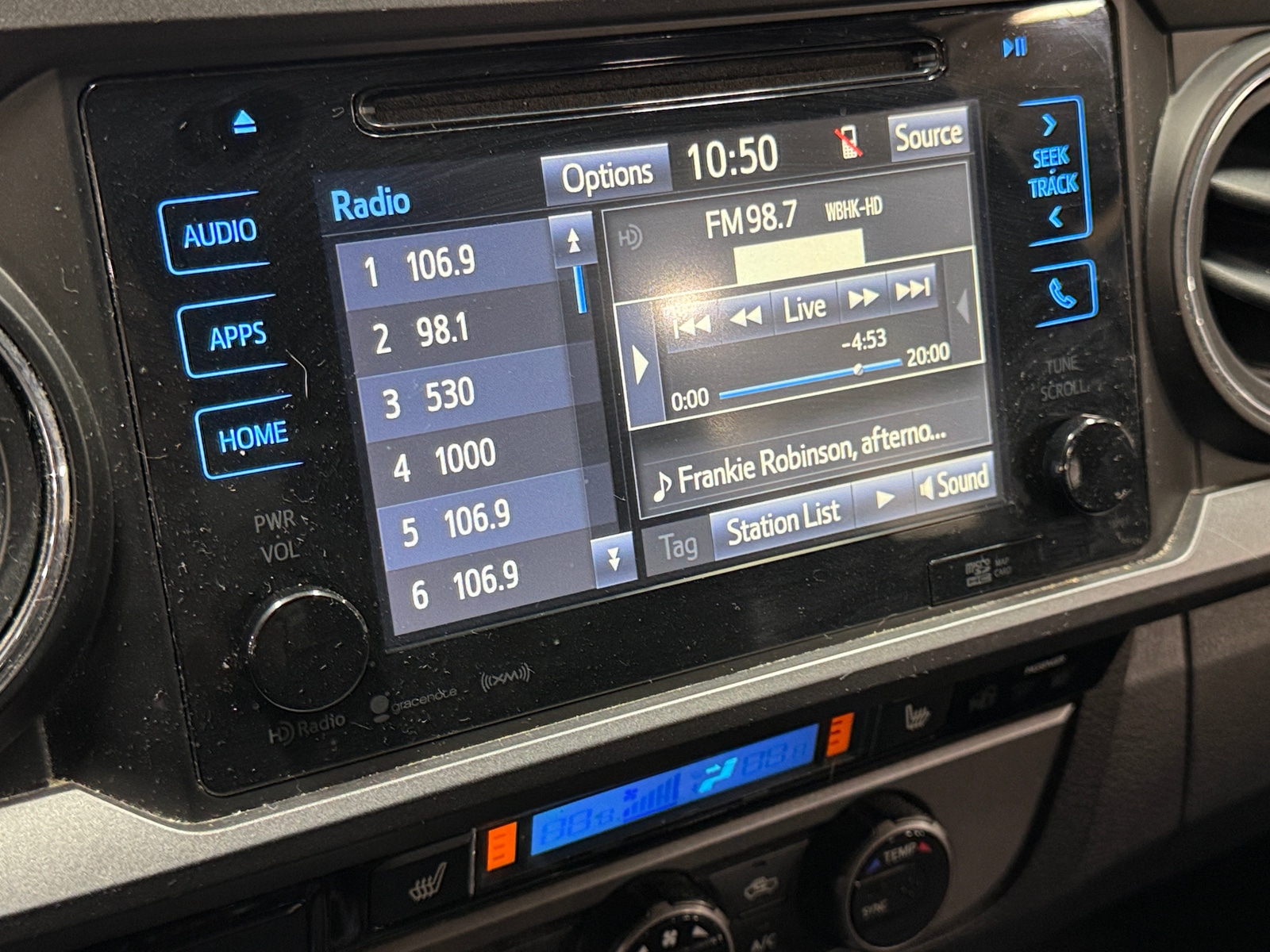 Thumbnail: 2017 Toyota Tacoma - 4