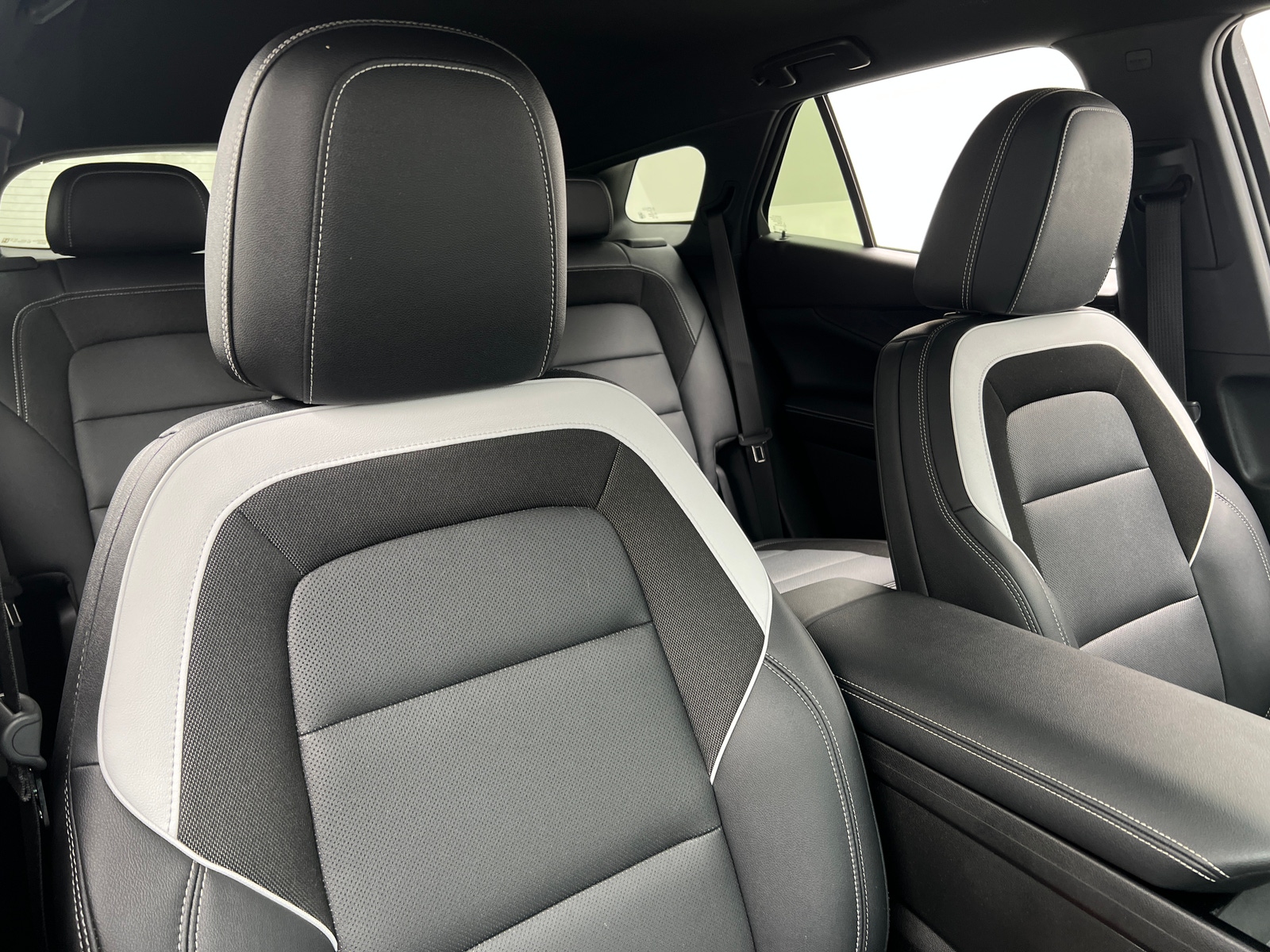 Thumbnail: 2024 Chevrolet Blazer EV - 2