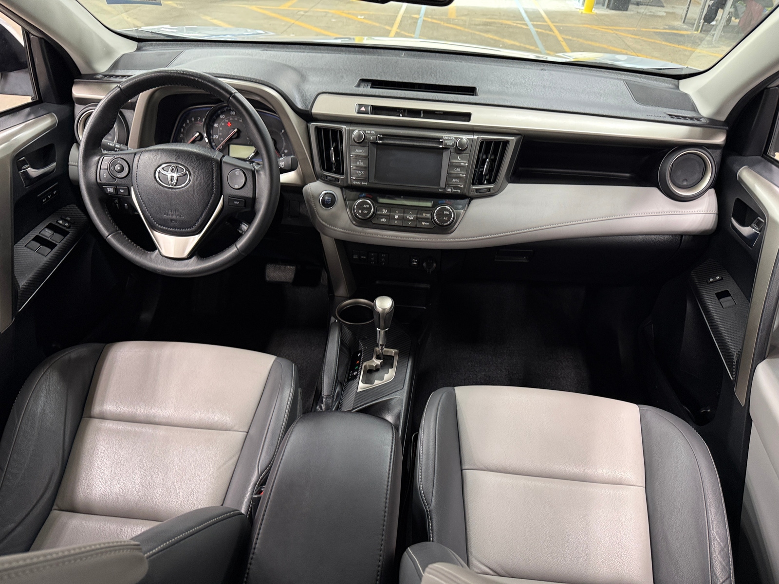 Thumbnail: 2013 Toyota RAV4 - 2