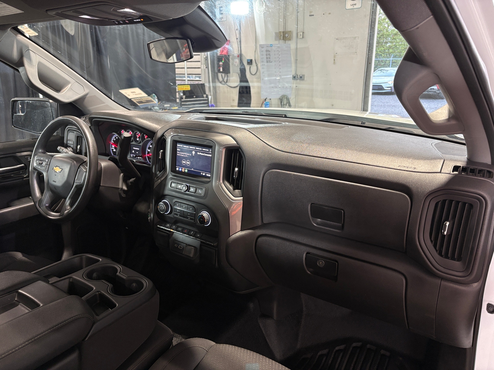 Thumbnail: 2024 Chevrolet Silverado 1500 - 3