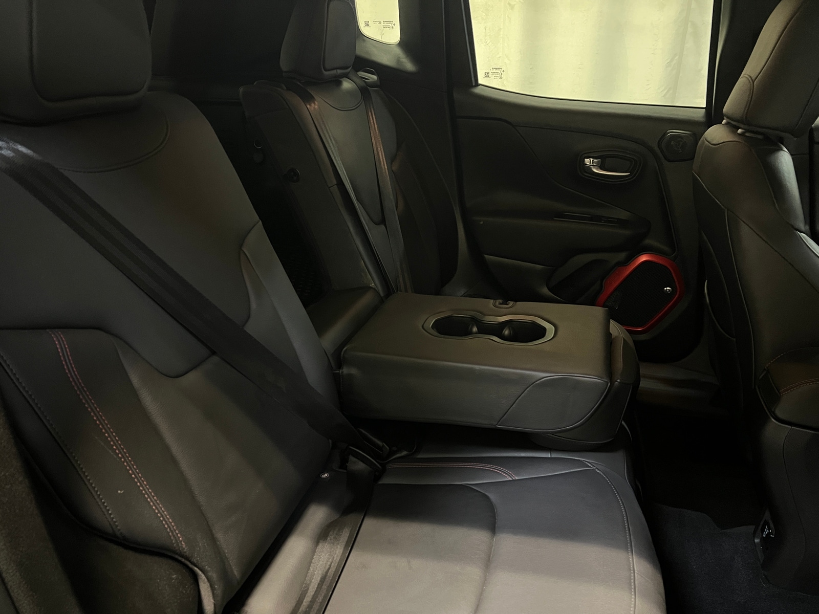 Thumbnail: 2016 Jeep Renegade - 5