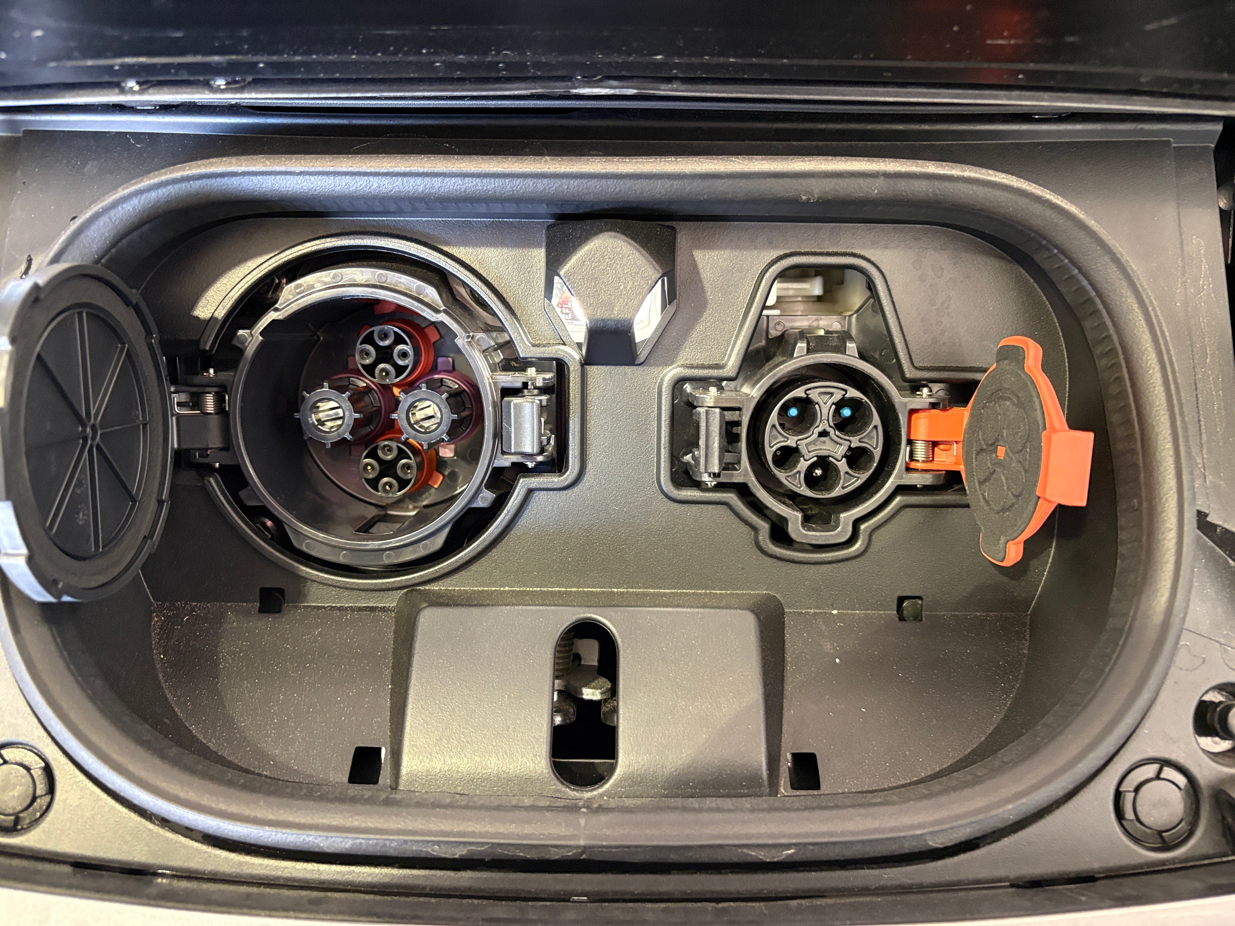 Used 2025 Nissan Leaf S with VIN 1N4AZ1BVXSC560057 for sale in Oak Creek, WI