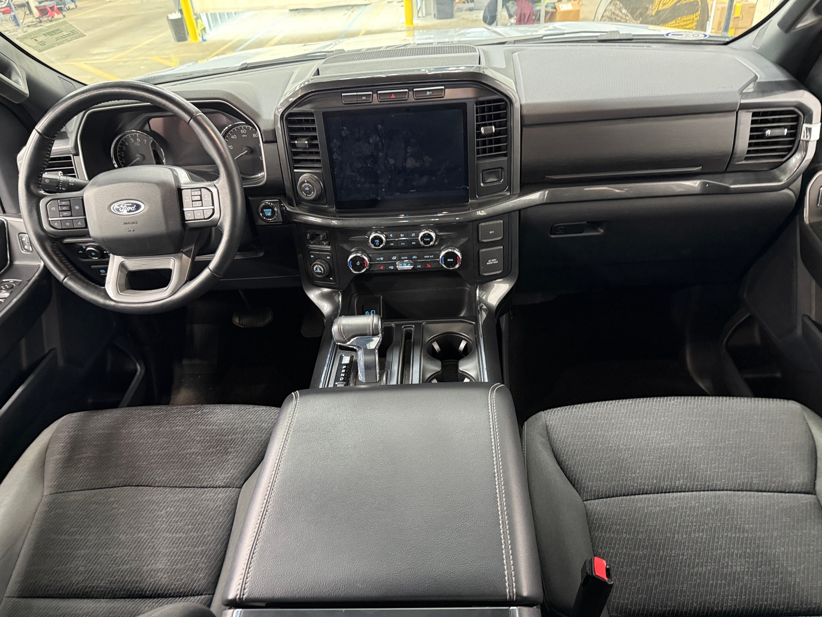 Thumbnail: 2022 Ford Econoline - 3