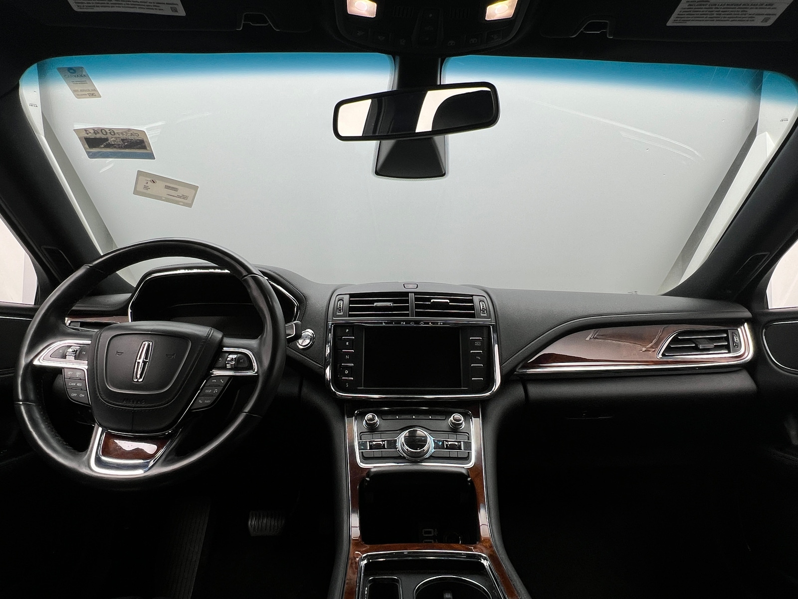 Thumbnail: 2017 Lincoln Continental - 2