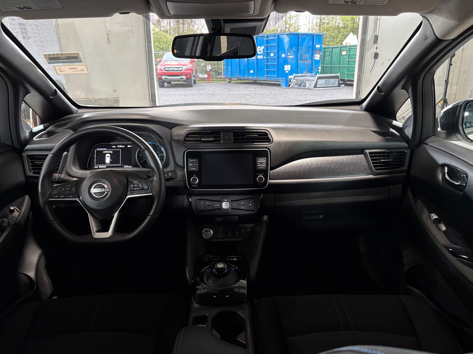 Thumbnail: 2025 Nissan Leaf - 3