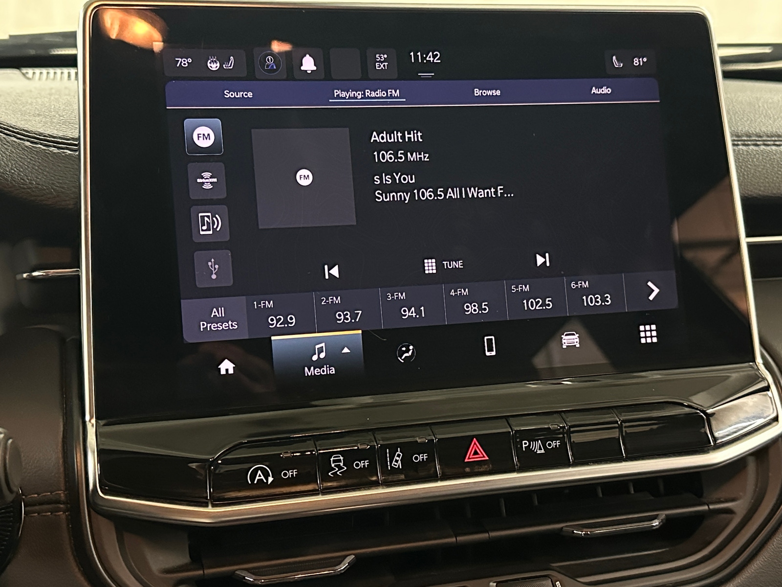 Thumbnail: 2023 Jeep Compass - 3