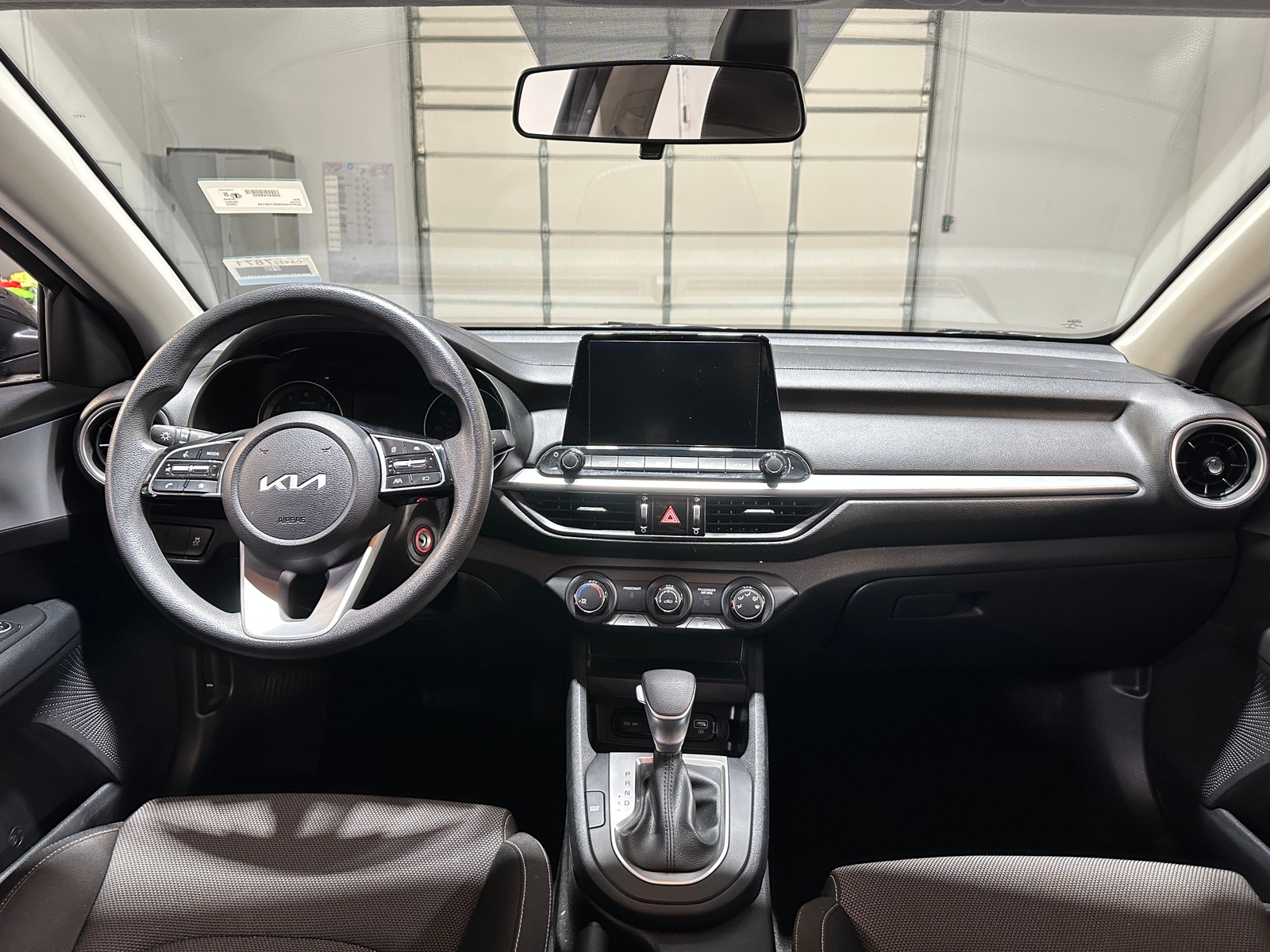 Thumbnail: 2024 Kia Forte - 3