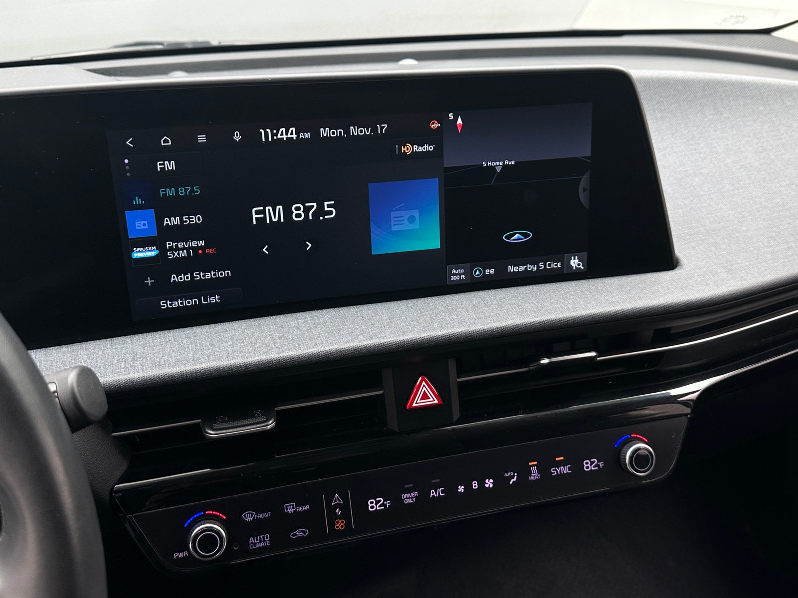 Thumbnail: 2022 Kia EV6 - 4