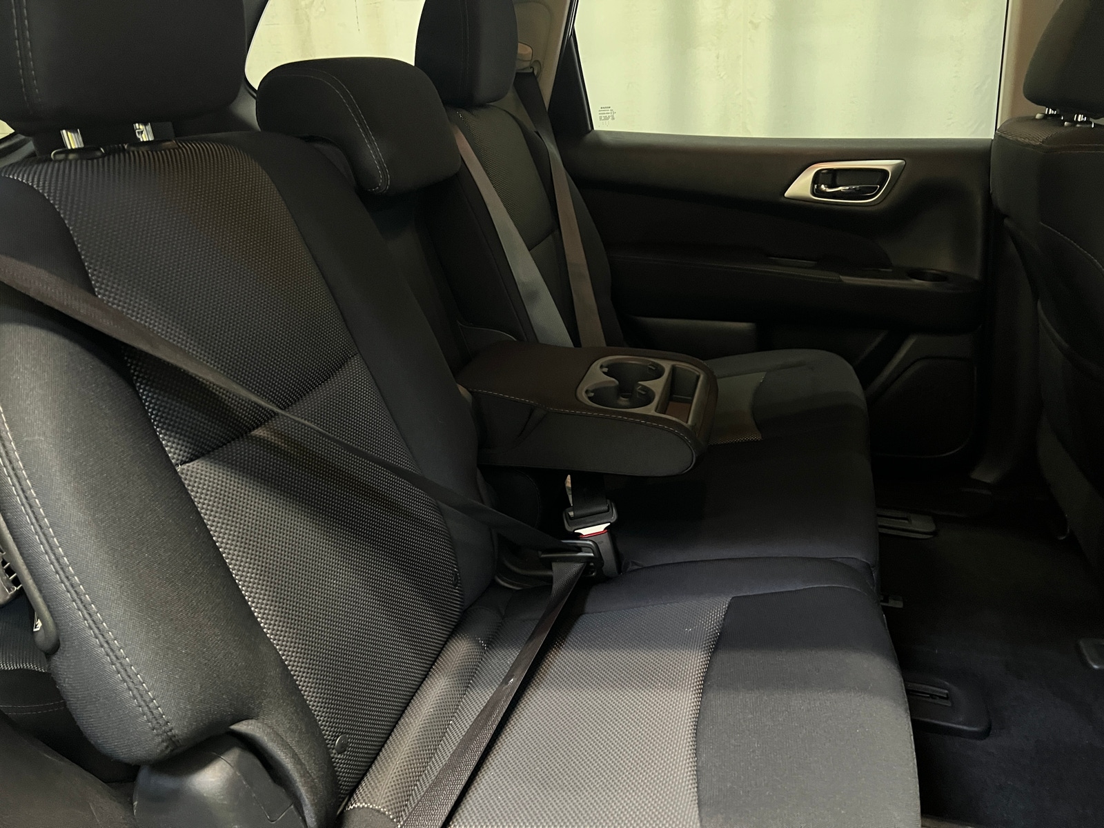 Thumbnail: 2017 Nissan Pathfinder - 6