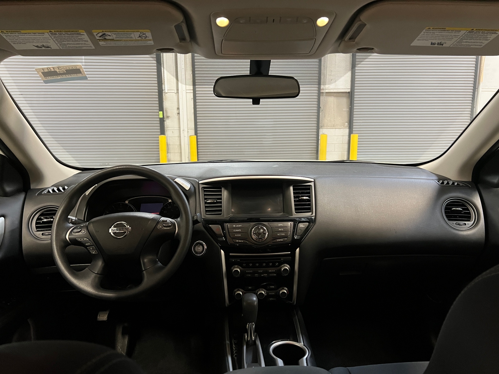 Thumbnail: 2017 Nissan Pathfinder - 3