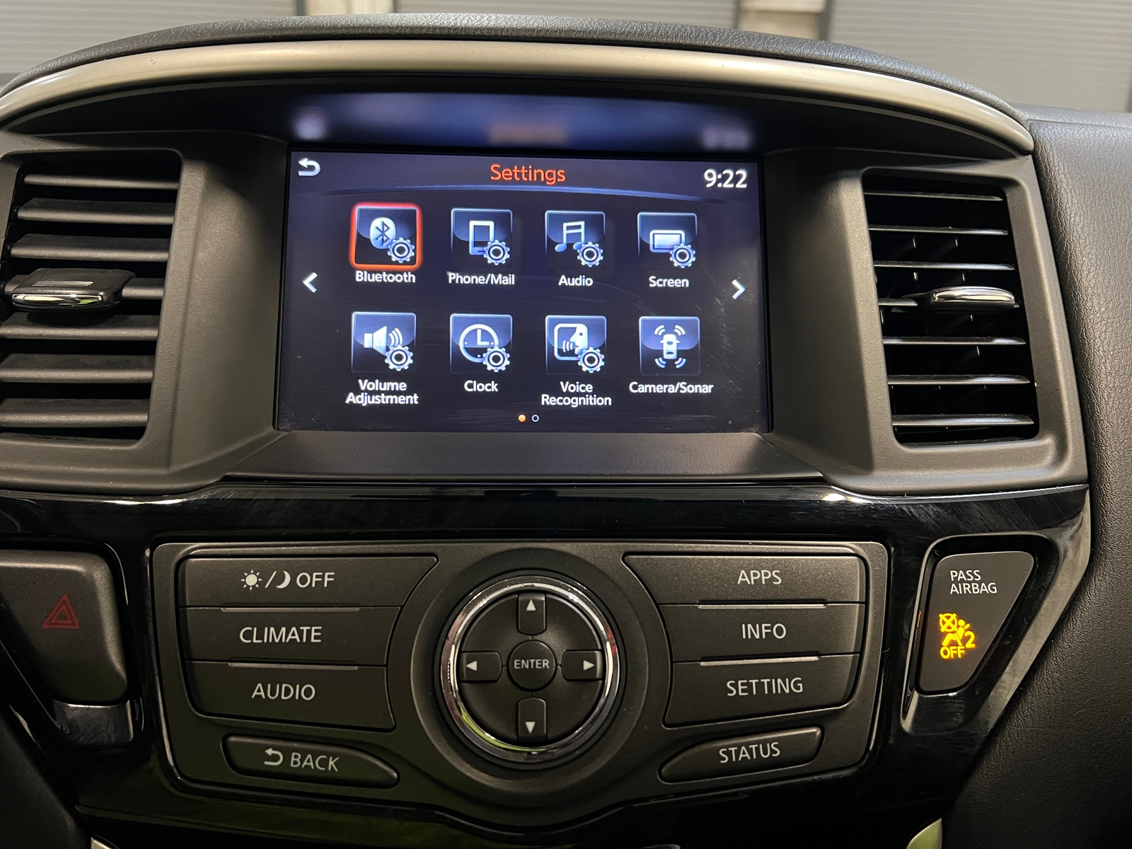 Thumbnail: 2017 Nissan Pathfinder - 4