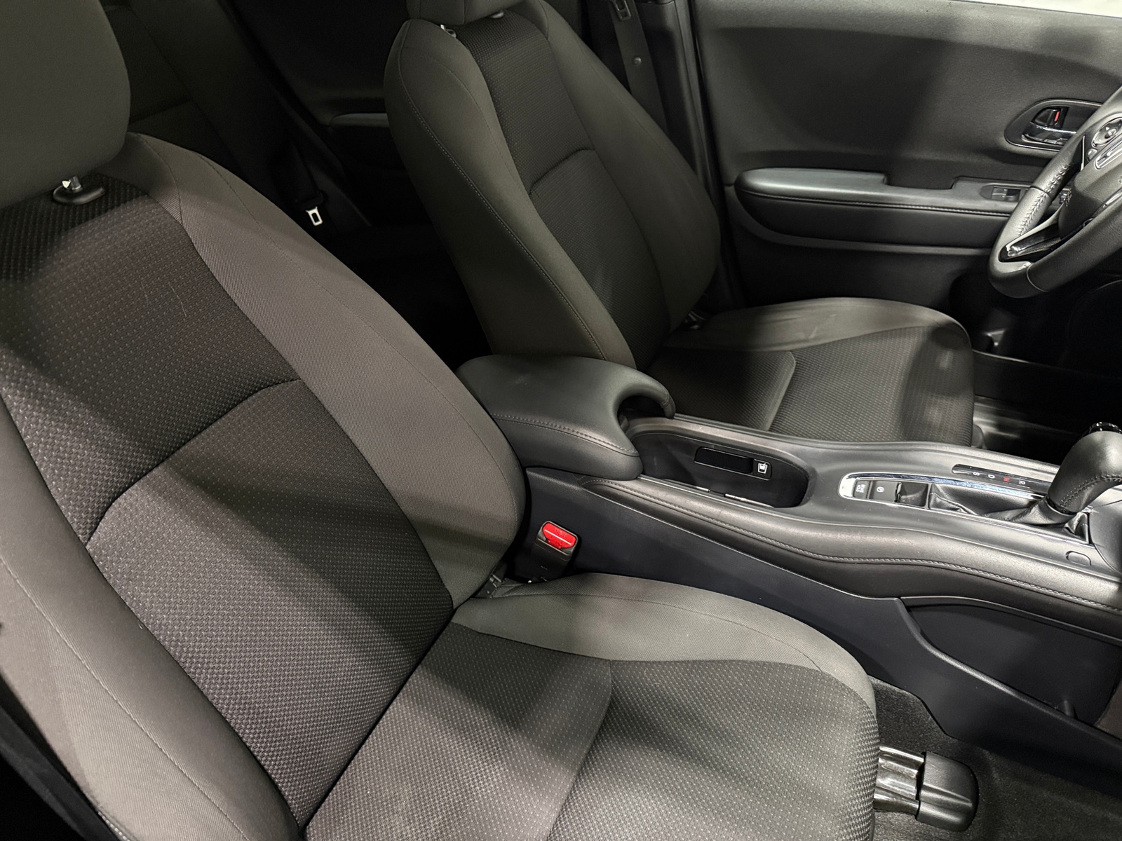 Thumbnail: 2022 Honda HR-V - 2