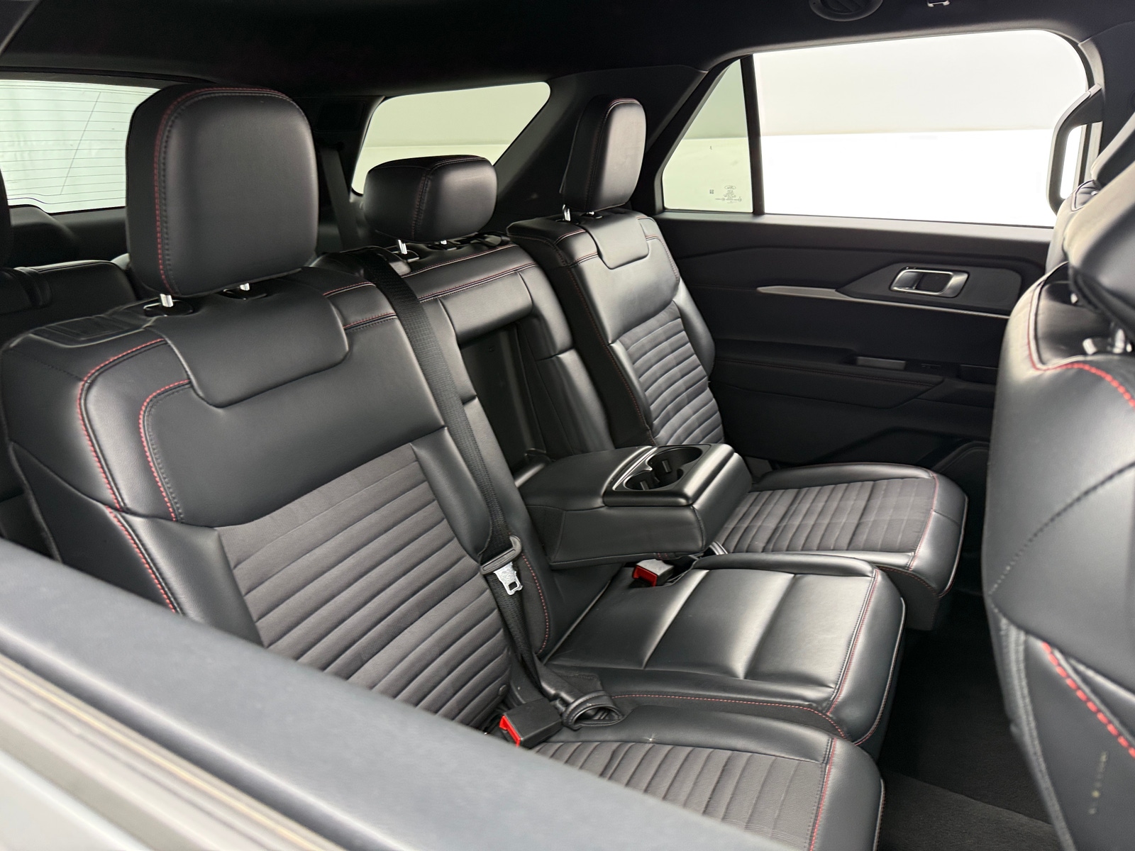 Thumbnail: 2025 Ford Explorer - 5