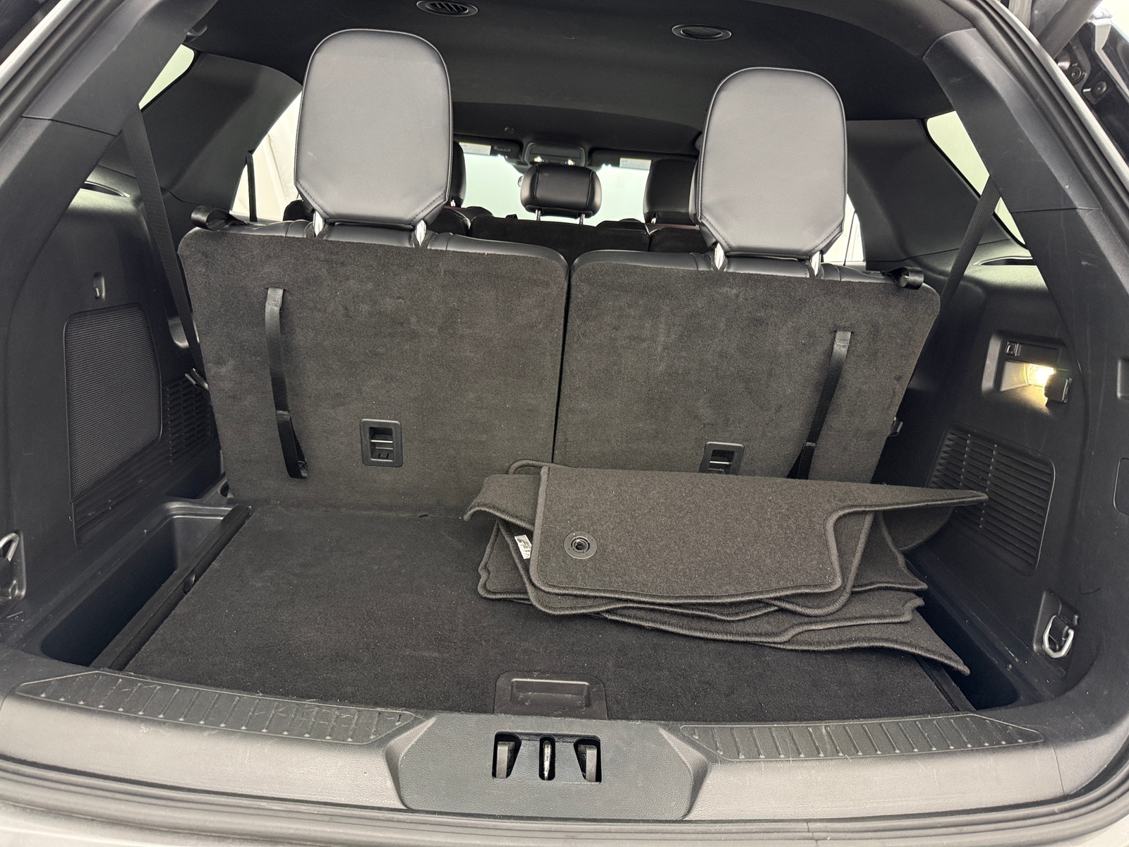 Thumbnail: 2025 Ford Explorer - 6