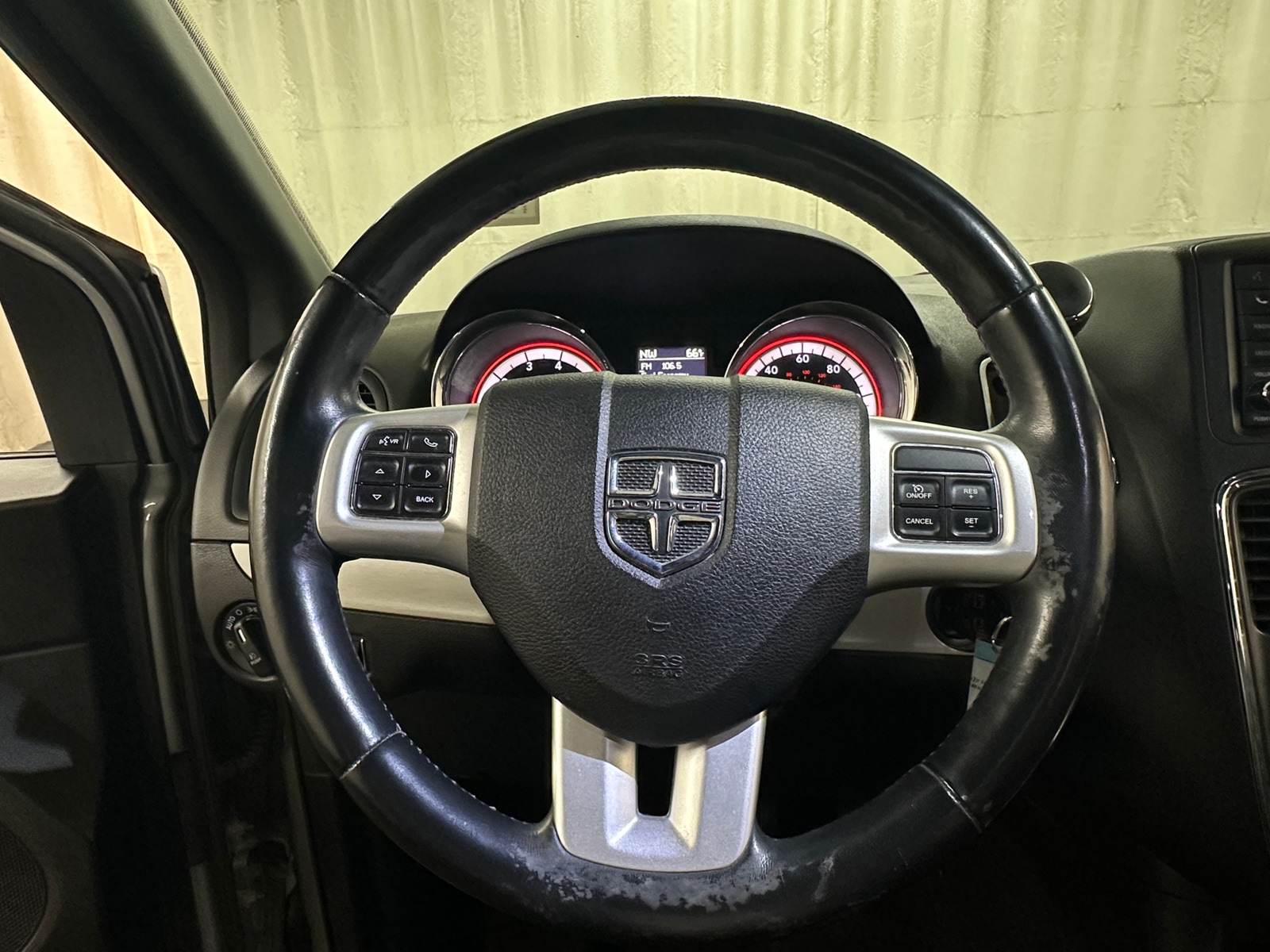 Thumbnail: 2019 Dodge Grand Caravan - 4