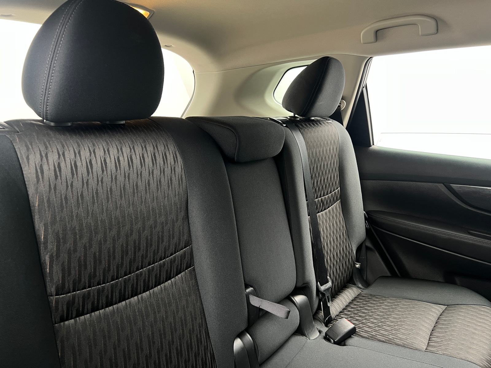 Thumbnail: 2017 Nissan Rogue - 6