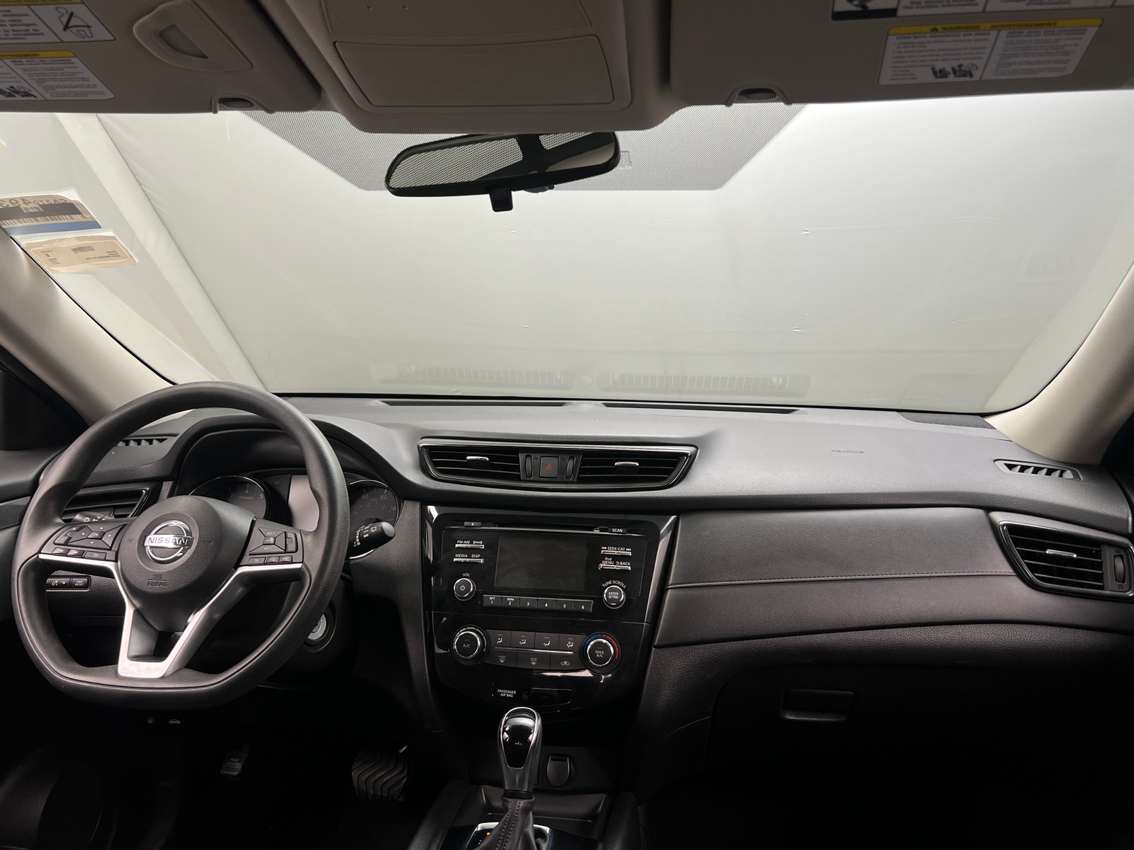 Thumbnail: 2017 Nissan Rogue - 3