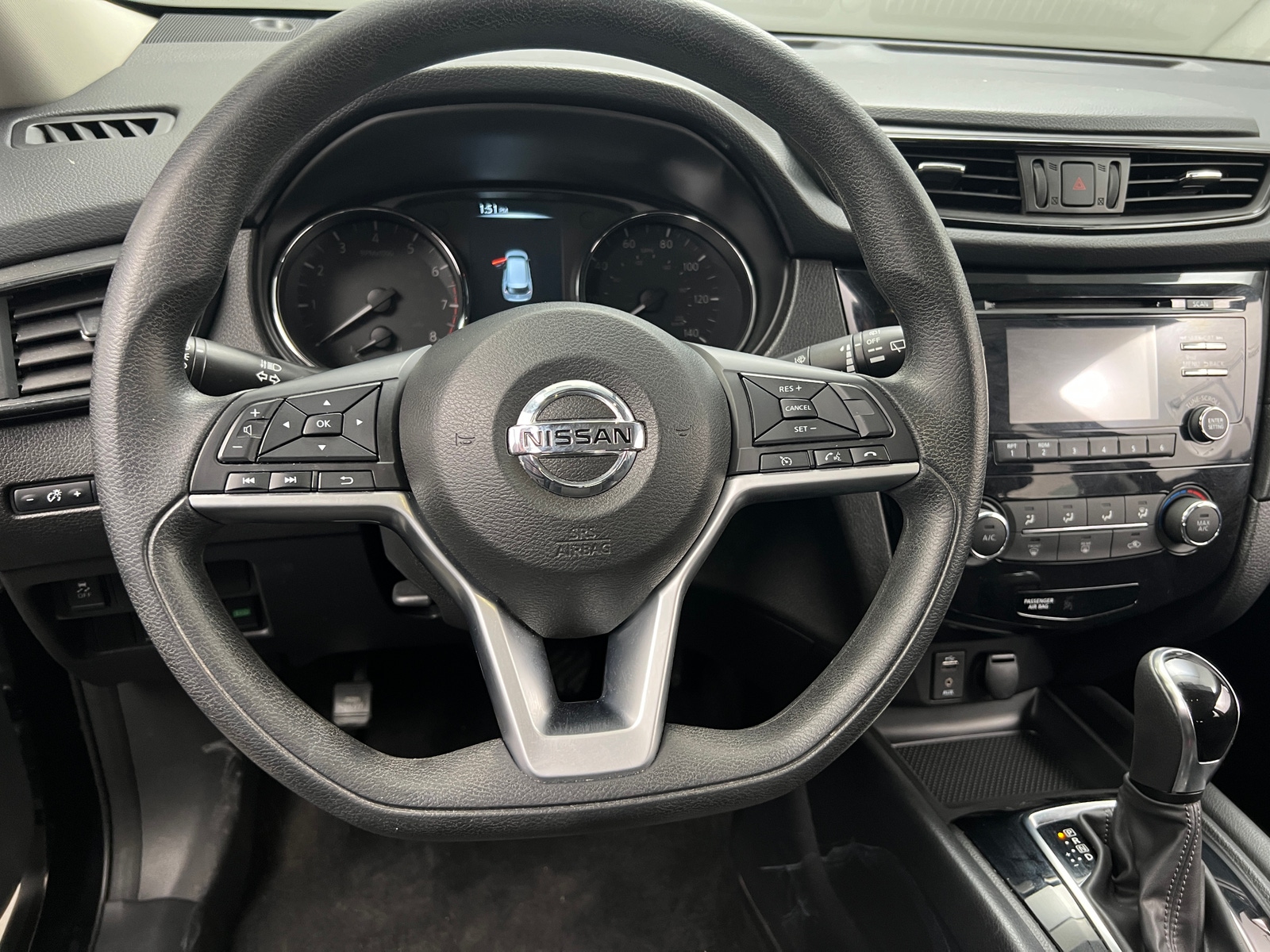 Thumbnail: 2017 Nissan Rogue - 5