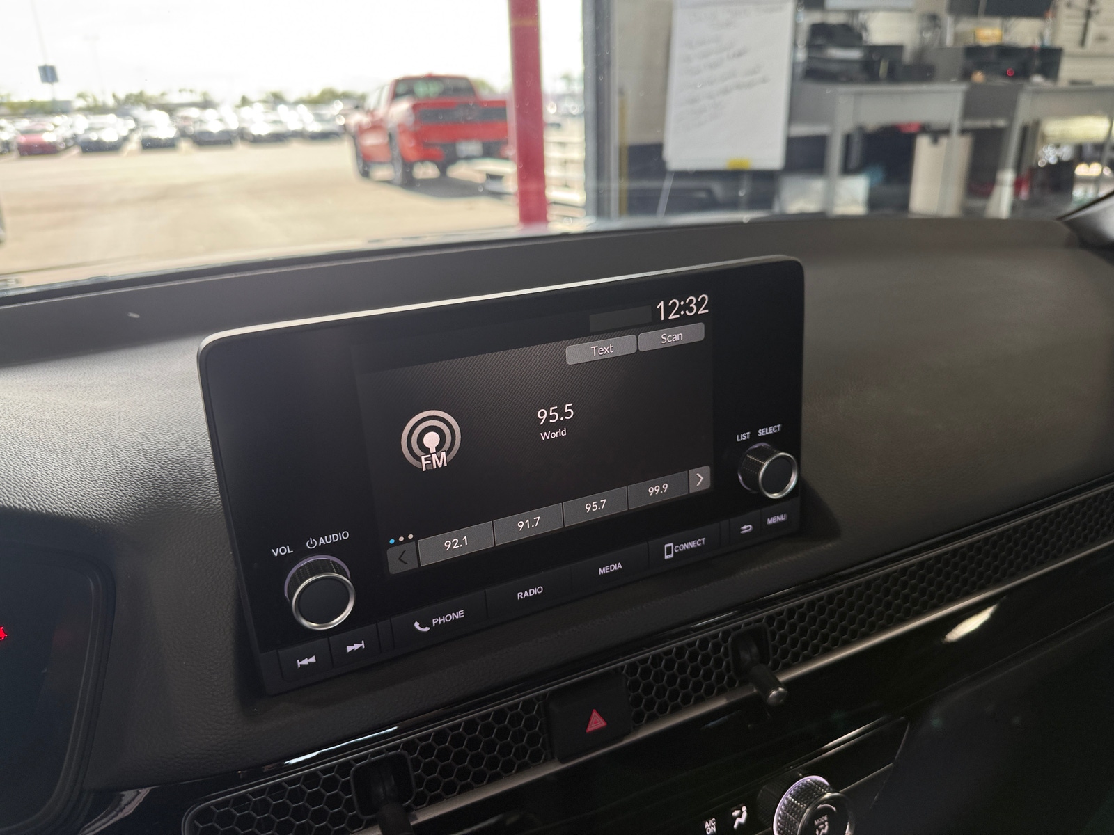 Thumbnail: 2024 Honda Civic - 4